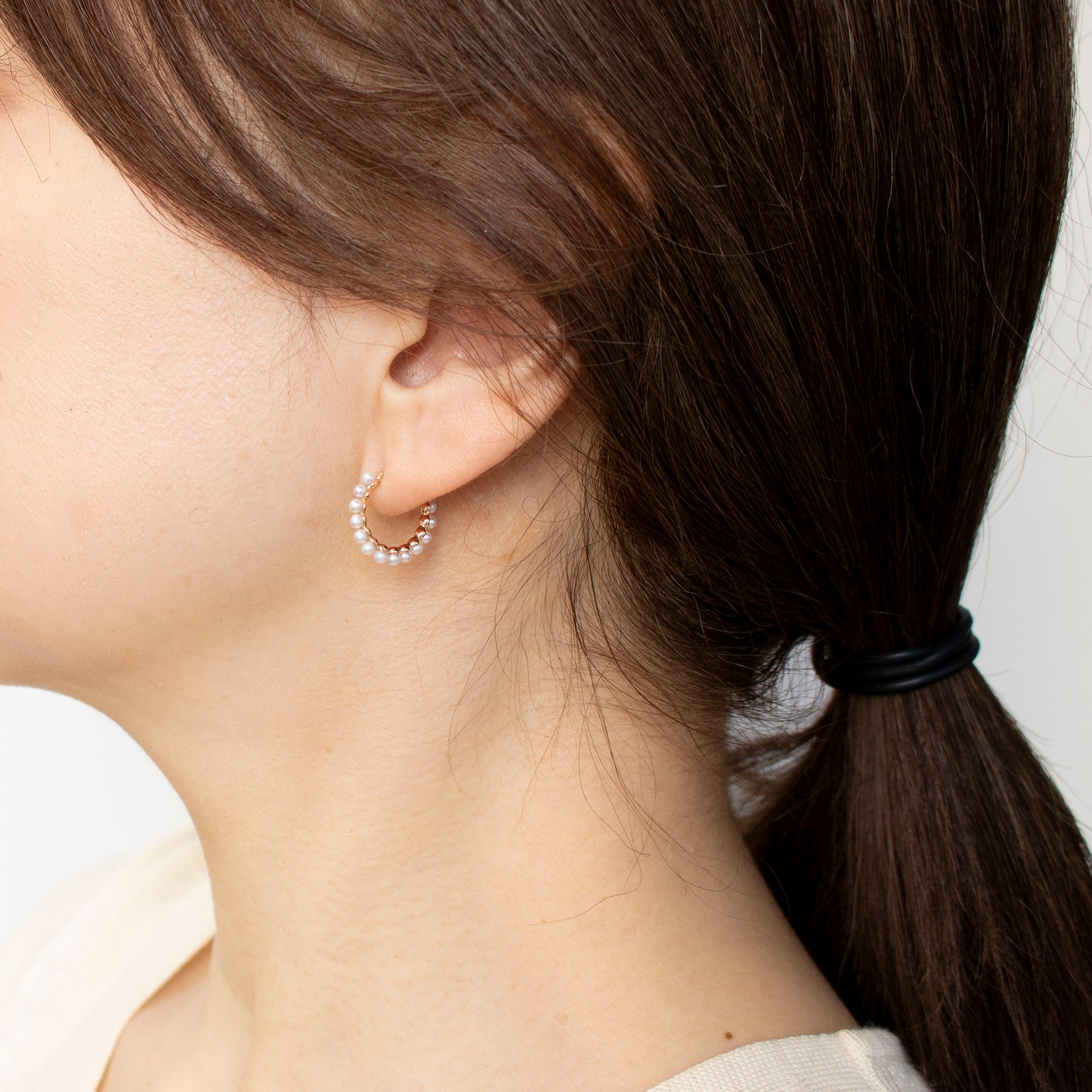 パール K10ピアス(淡水真珠/2mm/フープ/6月誕生石)《25C20116》