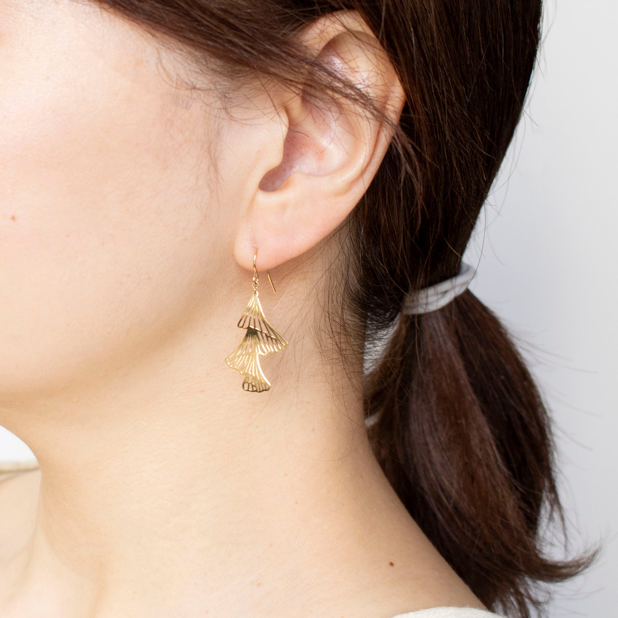 K18ピアス《25C30116》