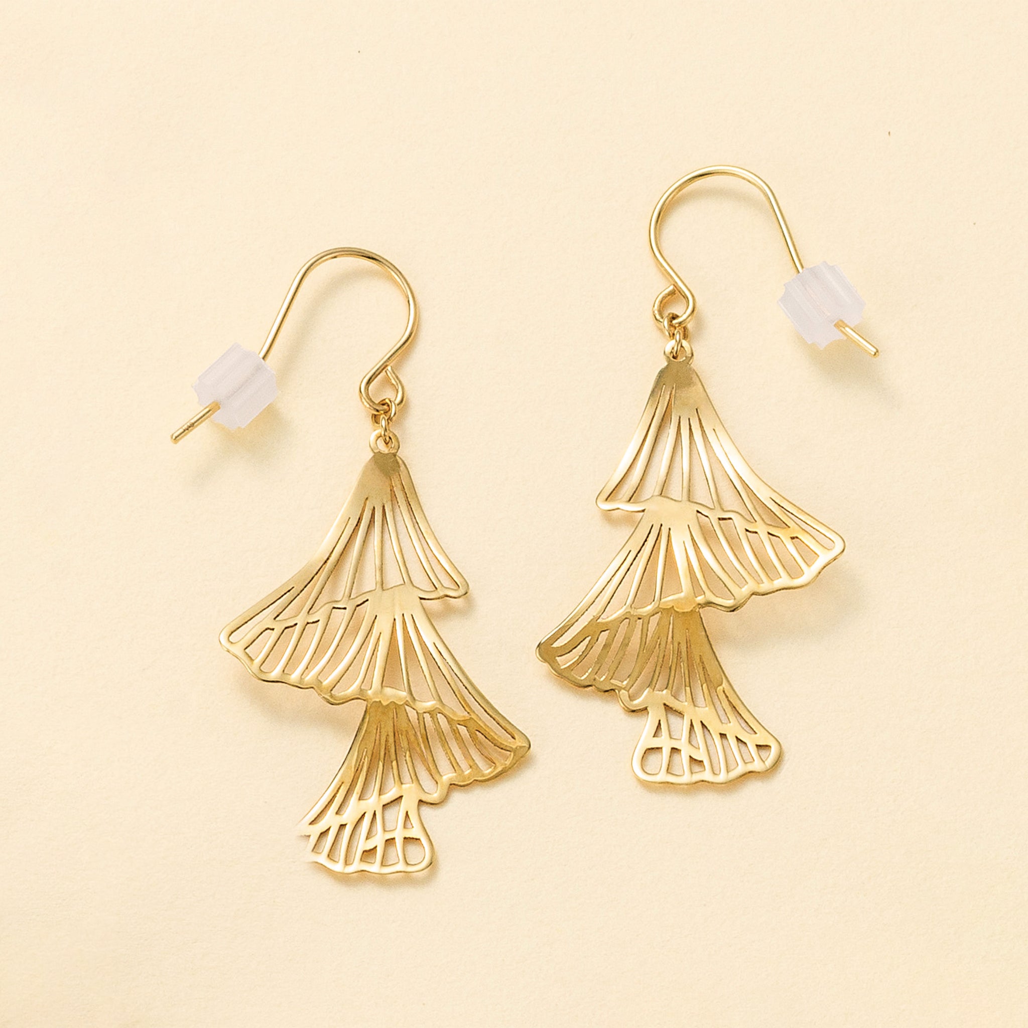 K18ピアス《25C30116》