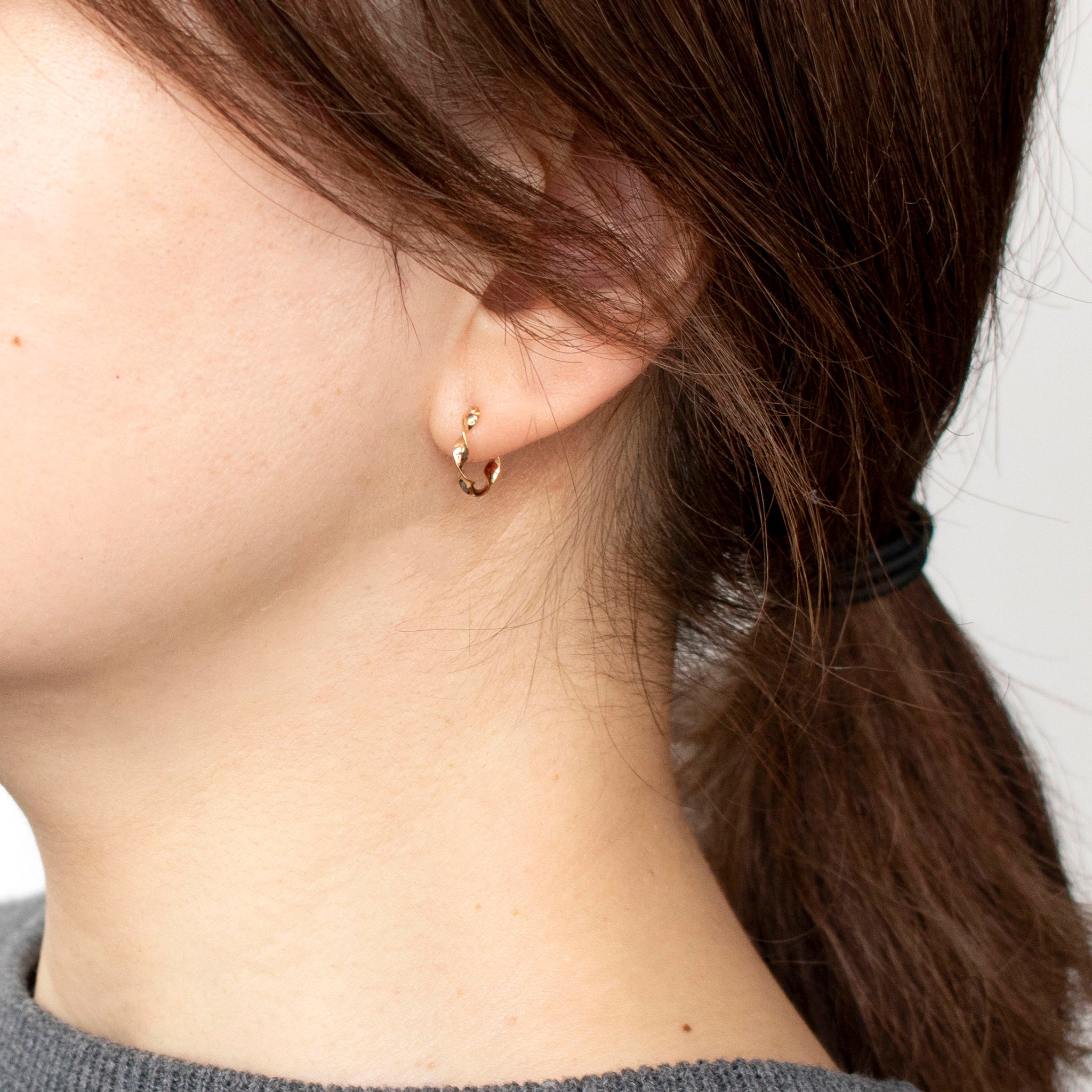 K18ピアス(フープ)《25C40115》