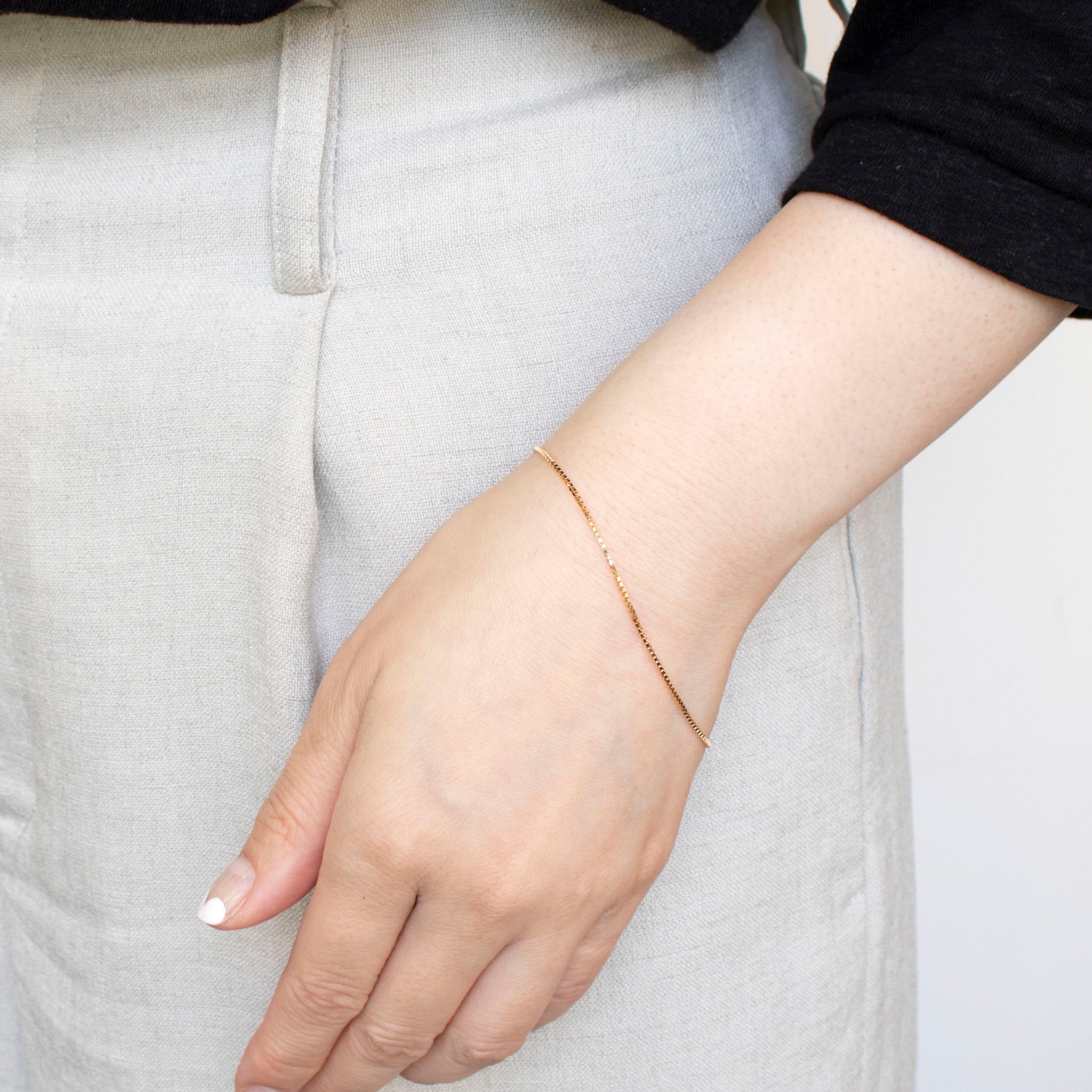 Oチェーン細め　ブレスレット 楽天市場】ピンキー＆ダイアン 選べる2カラー K10 ロゴチャーム