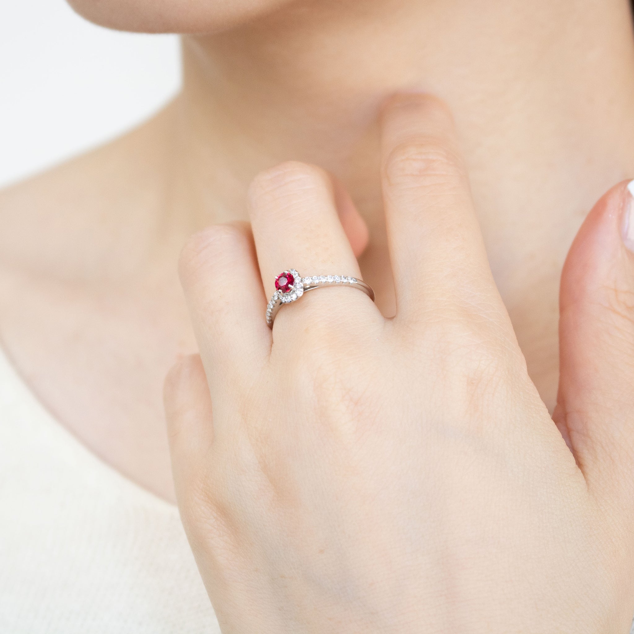 【限定1点】ルビー/ダイヤモンド プラチナリング(ノーヒート/非加熱/ピジョンブラッド/7月誕生石/鑑別書付)《25C80112》