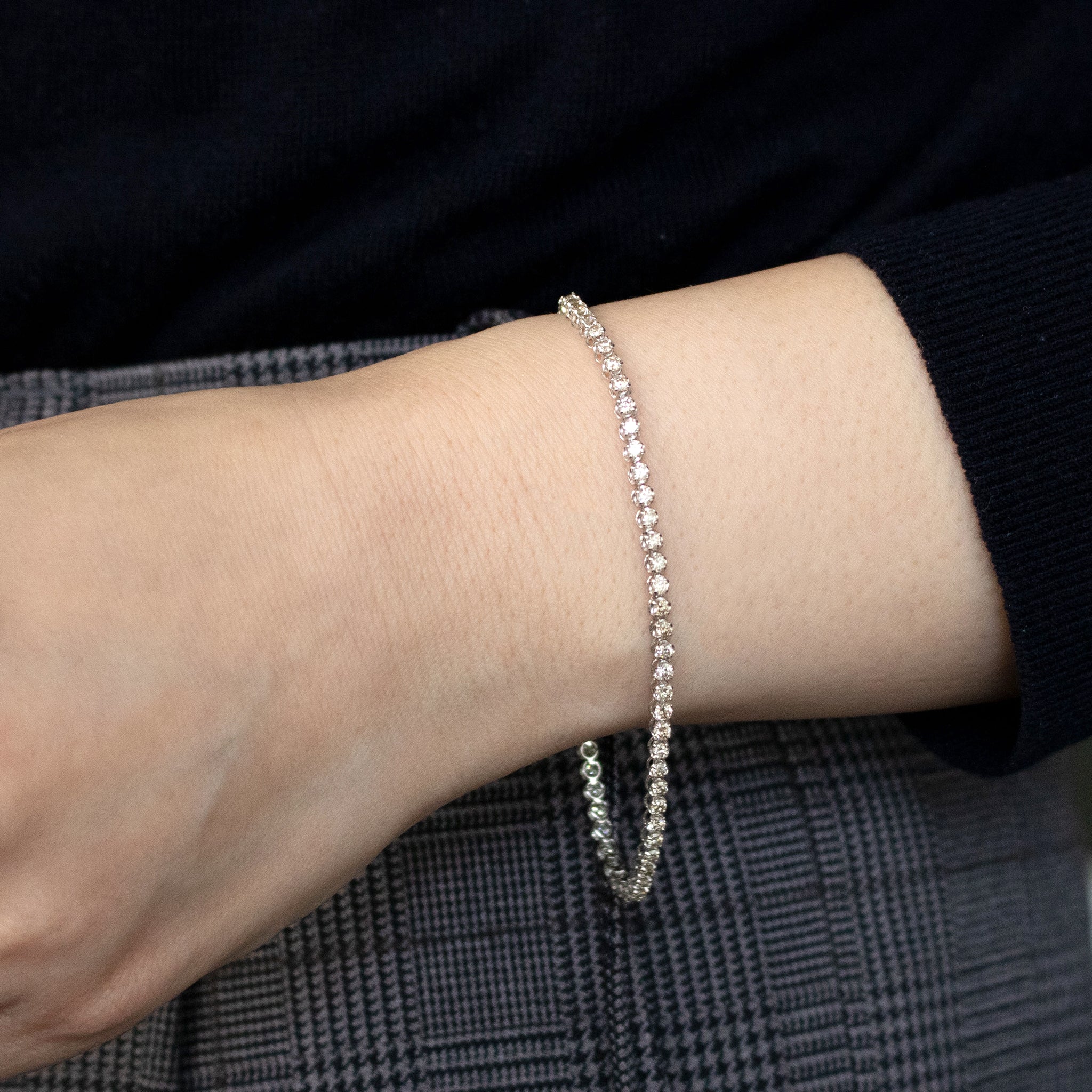 【限定1点】ダイヤモンド K18ブレスレット(計2.0カラット/テニス/鑑別書付/4月誕生石)《25C80122》