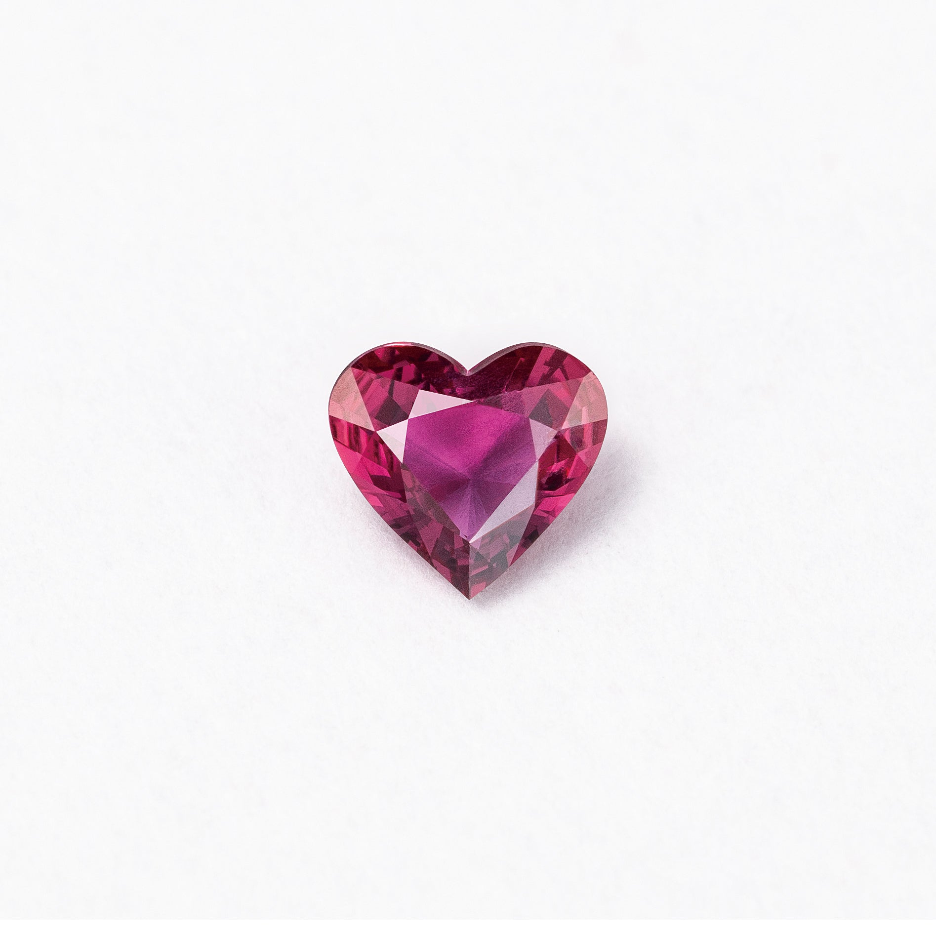 【限定1点】ルビー ルース(0.42ct/ノーヒート/非加熱/ピジョンブラッド/ハートシェイプ/7月誕生石/鑑別書付)《25C80127》