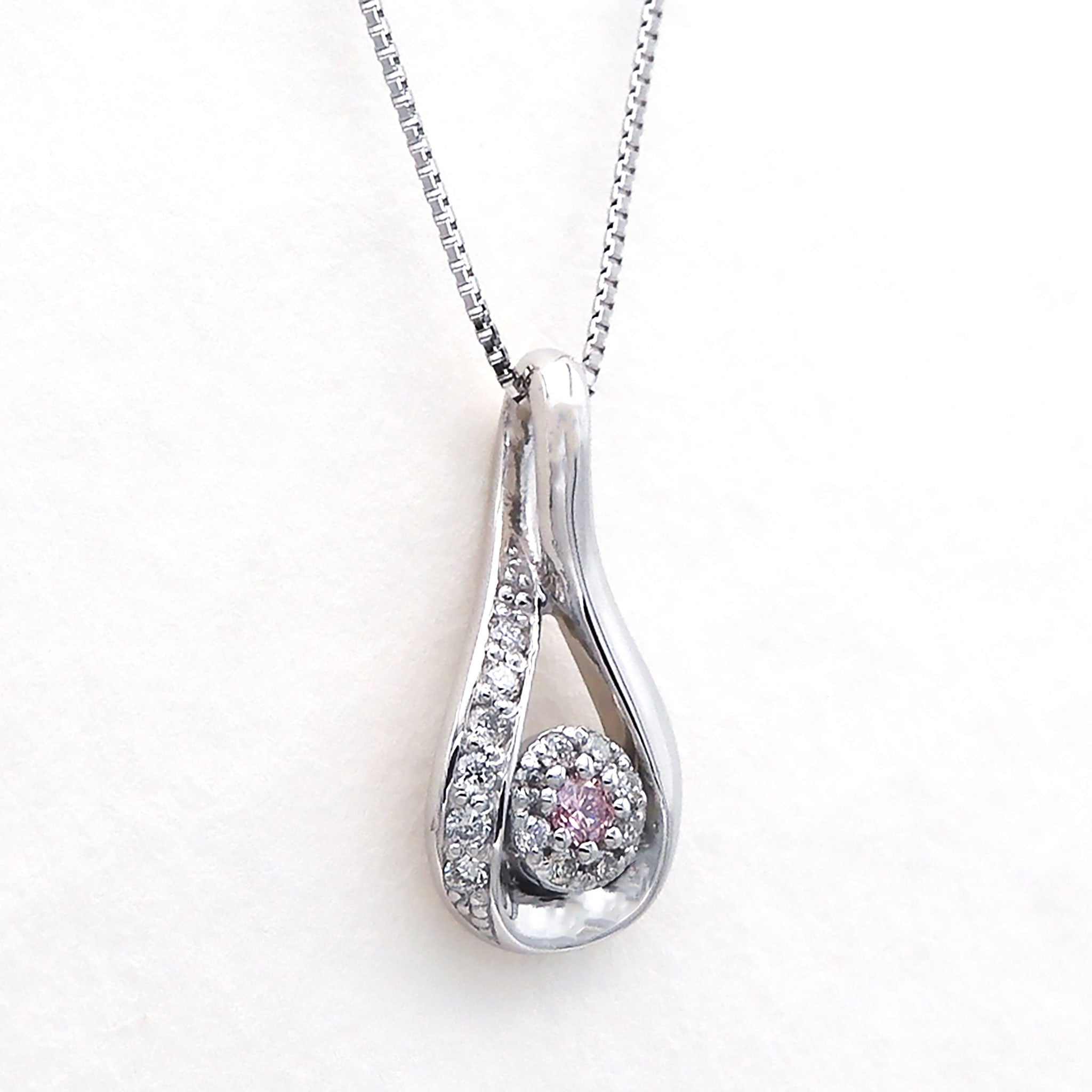 【限定2点】ピンクダイヤモンド/ダイヤモンド プラチナネックレス(0.03カラット/ファンシーパープリッシュピンク/SIクラス/4月誕生石/グレーディングレポート付)《25H00401》