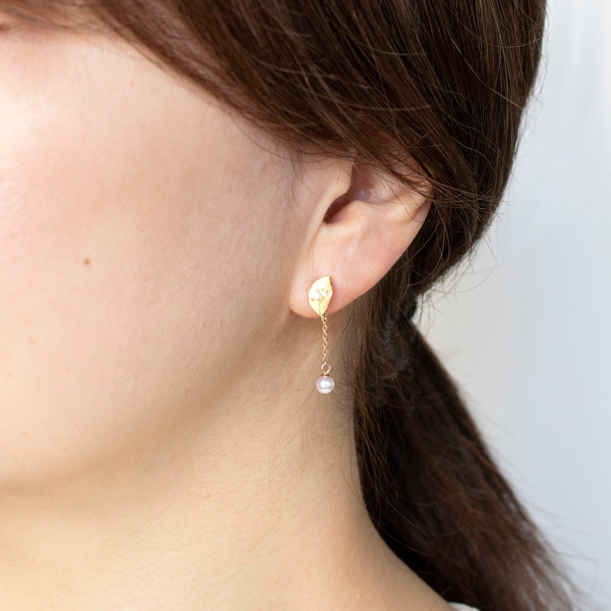 パール/ダイヤモンド K18ピアス(アコヤ真珠/4mm/リーフモチーフ