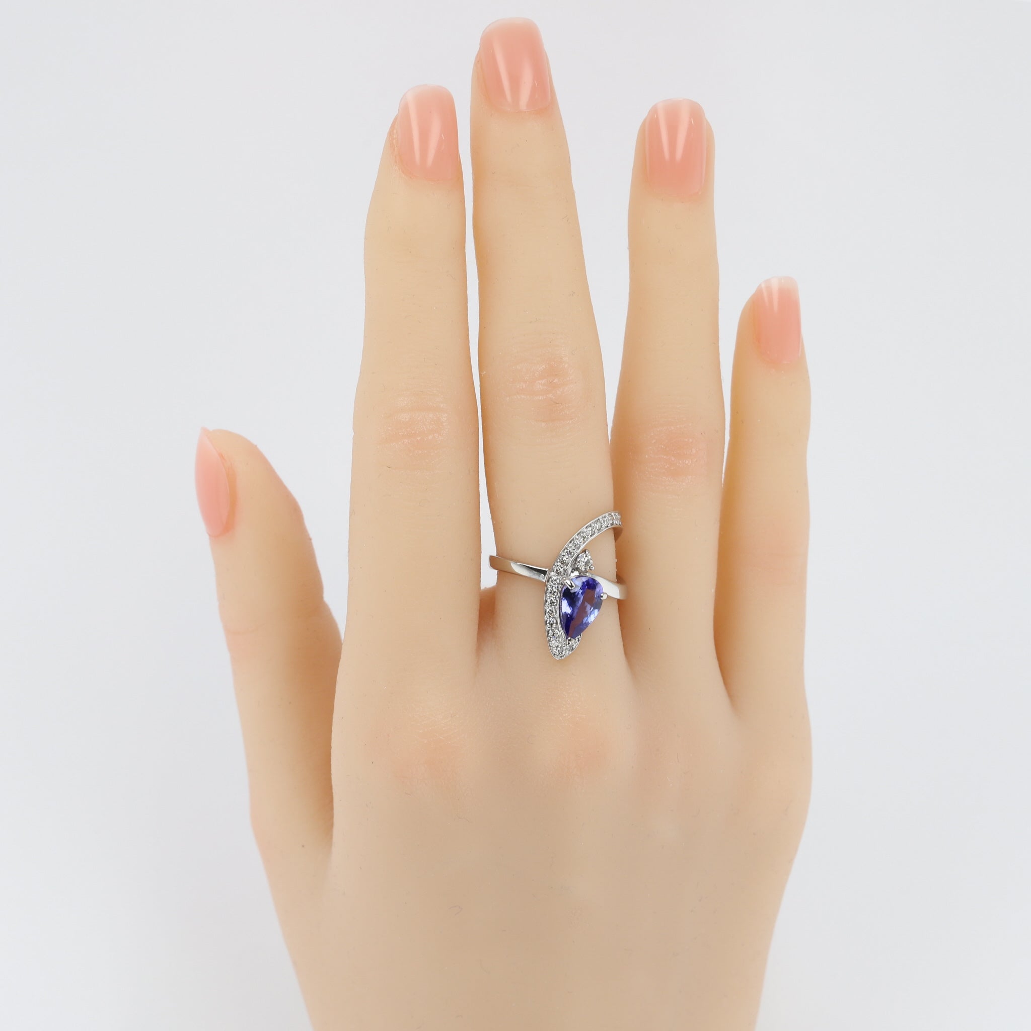 【鑑別書付き】タンザナイト&ダイヤモンド　プラチナリング タンザナイト 約2.5ct ダイヤモンド 0.6ct プラチナ リング(指輪