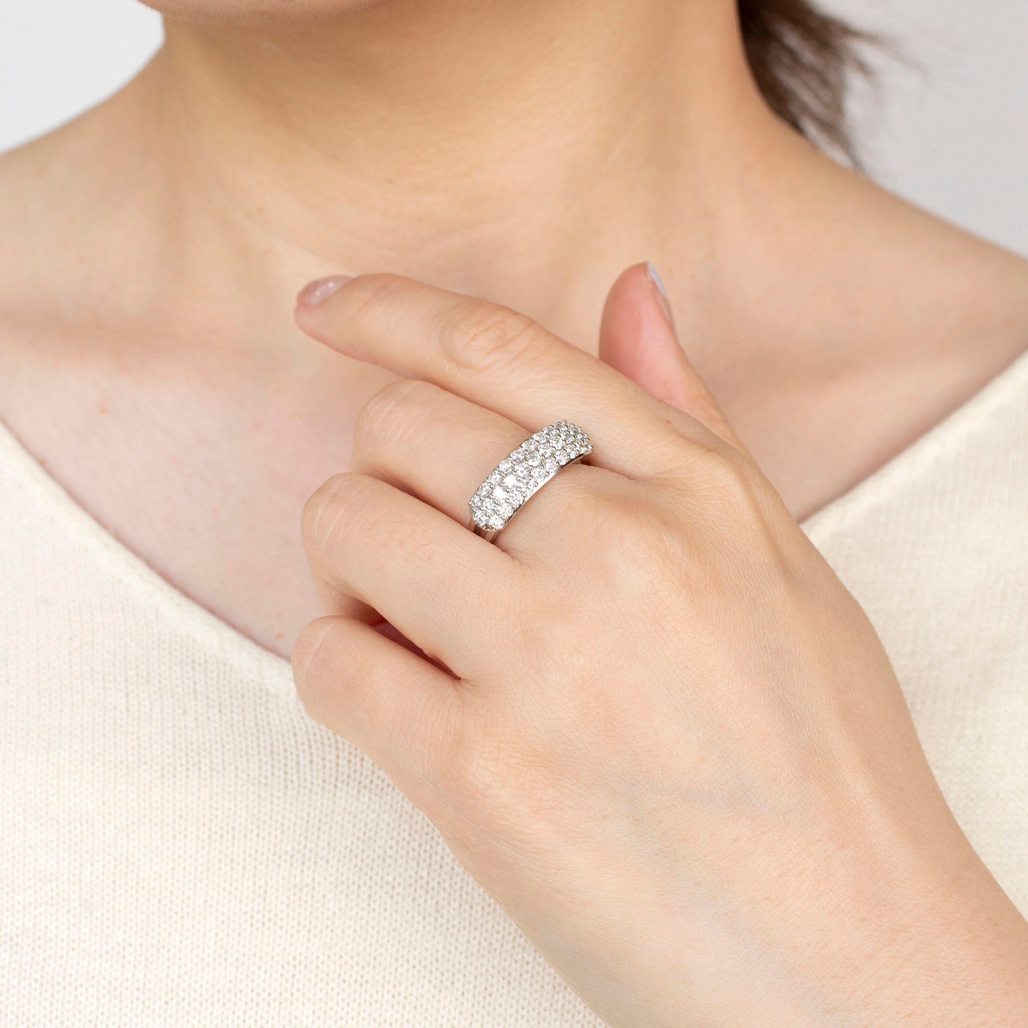 STAR JEWELRY プラチナダイヤリング美品 ダイヤモンド プラチナリング(Mサイズ/フリーサイズ/パヴェ/4月