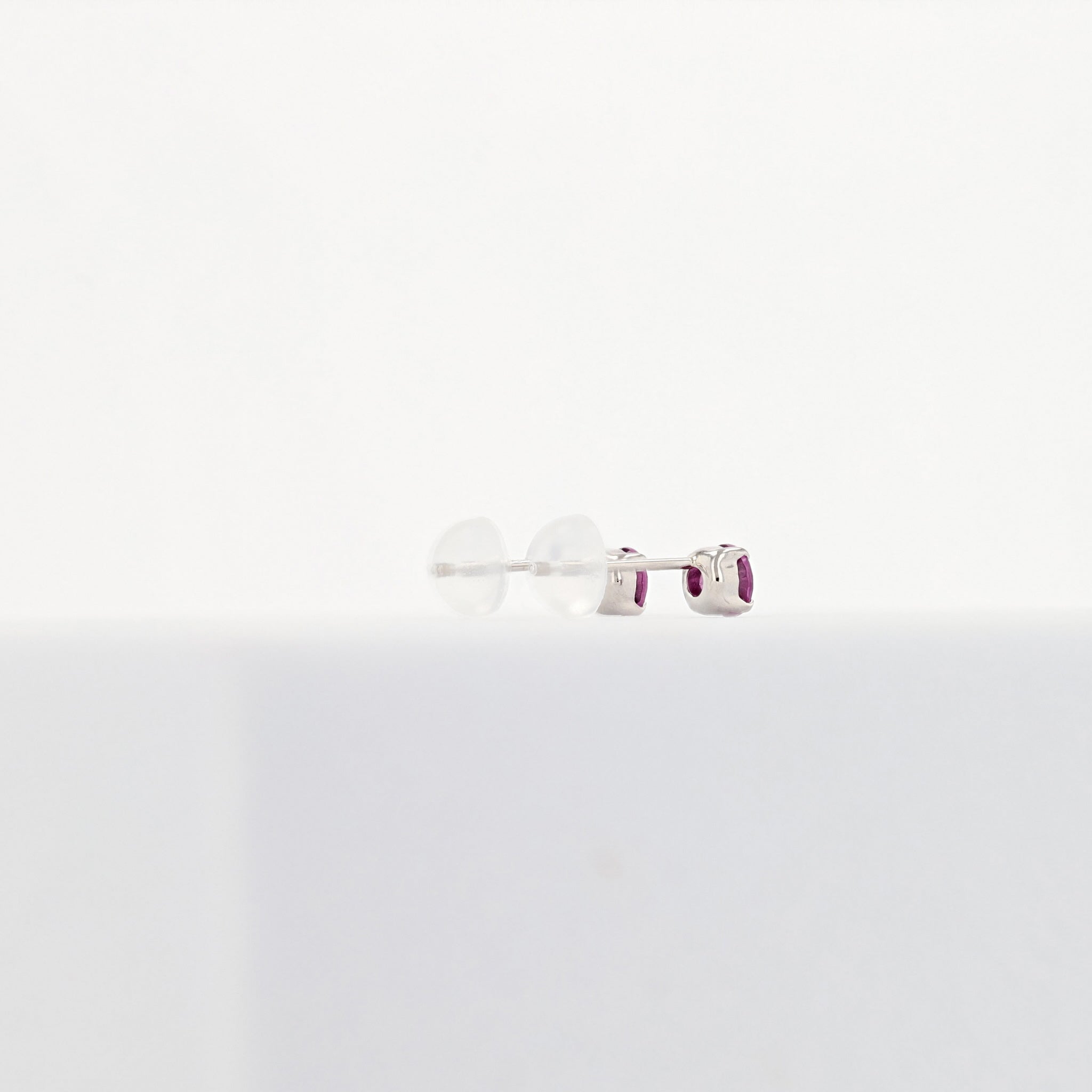 ガーネット プラチナピアス《25H01505》 | 京セラジュエリー
