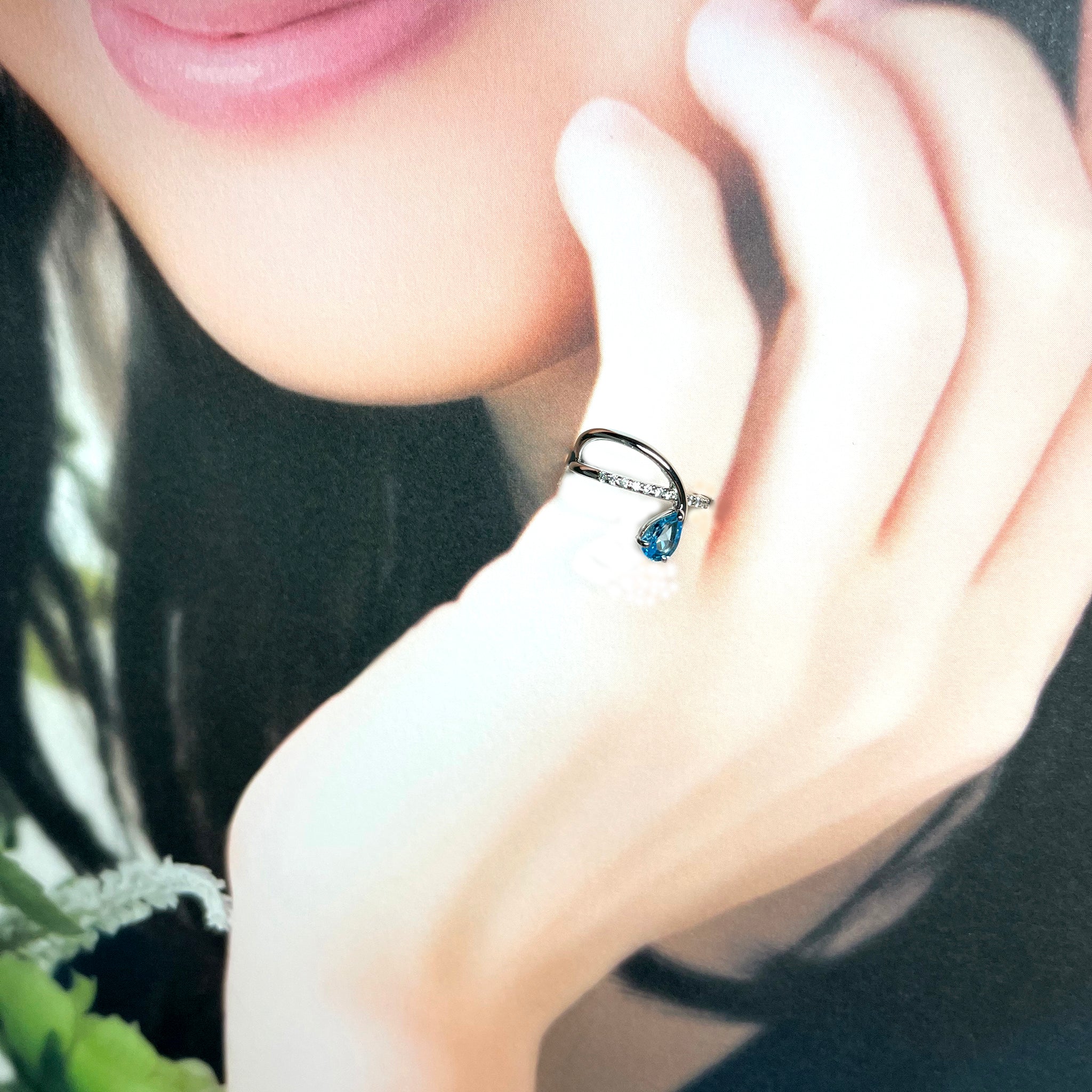 ヴィンテージ　ブルートパーズ　ダイヤモンド　プラチナリング ブルートパーズ/ダイヤモンド プラチナピンキーリング(ペアシェイプ/11