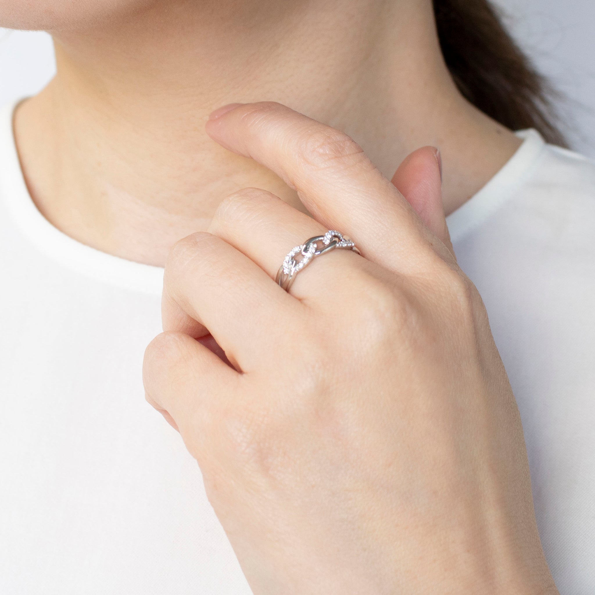 プラチナ【ハーフエタニティリング15号】天然ダイヤモンド0.15ct 新品！ プラチナダイヤ計0．15ct ハーフエタニティリング（15号