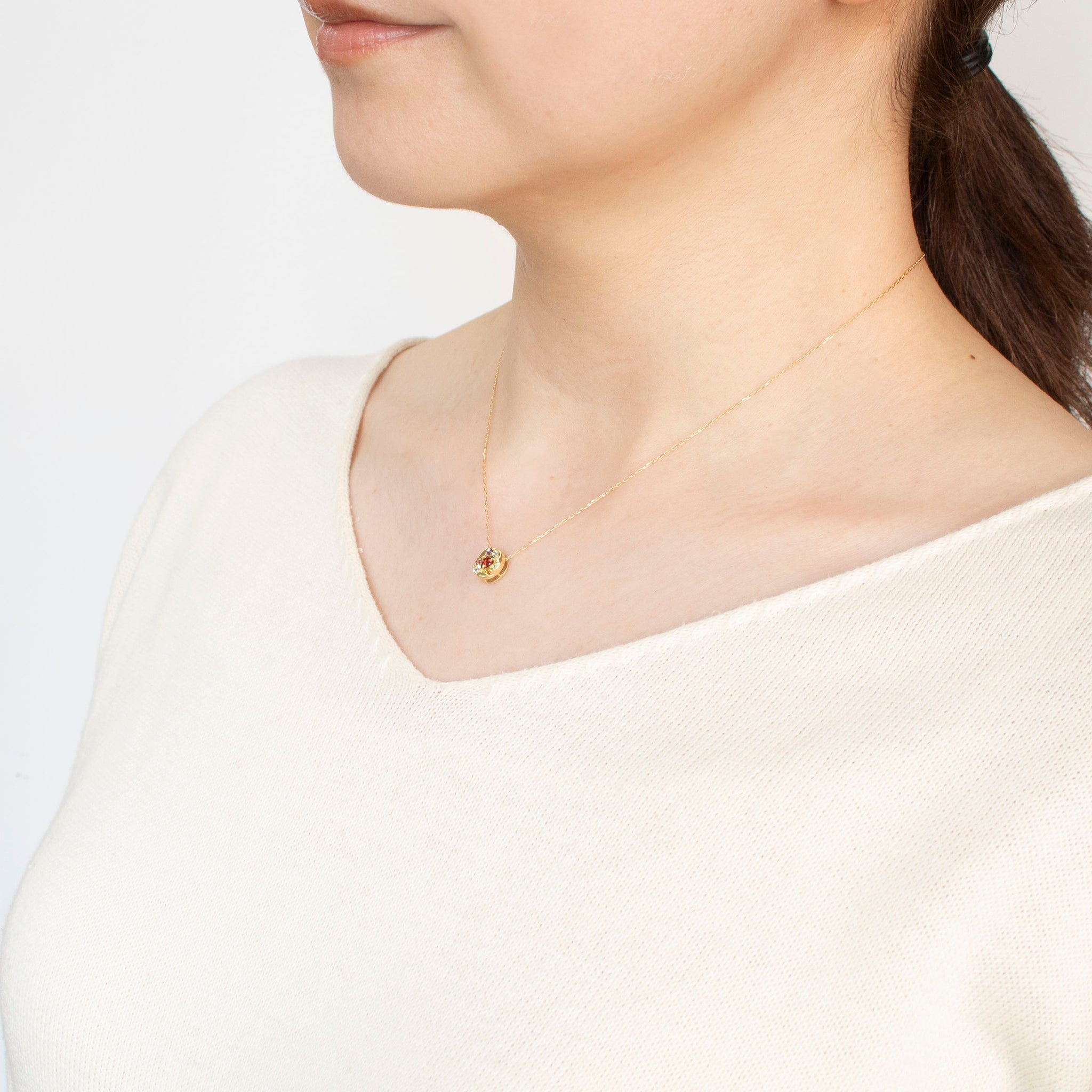 とても珍しいそろばんモチーフのネックレスk18 PYTHON KNOT NECKLACE(2ZN2377)K18 ネックレス｜スター