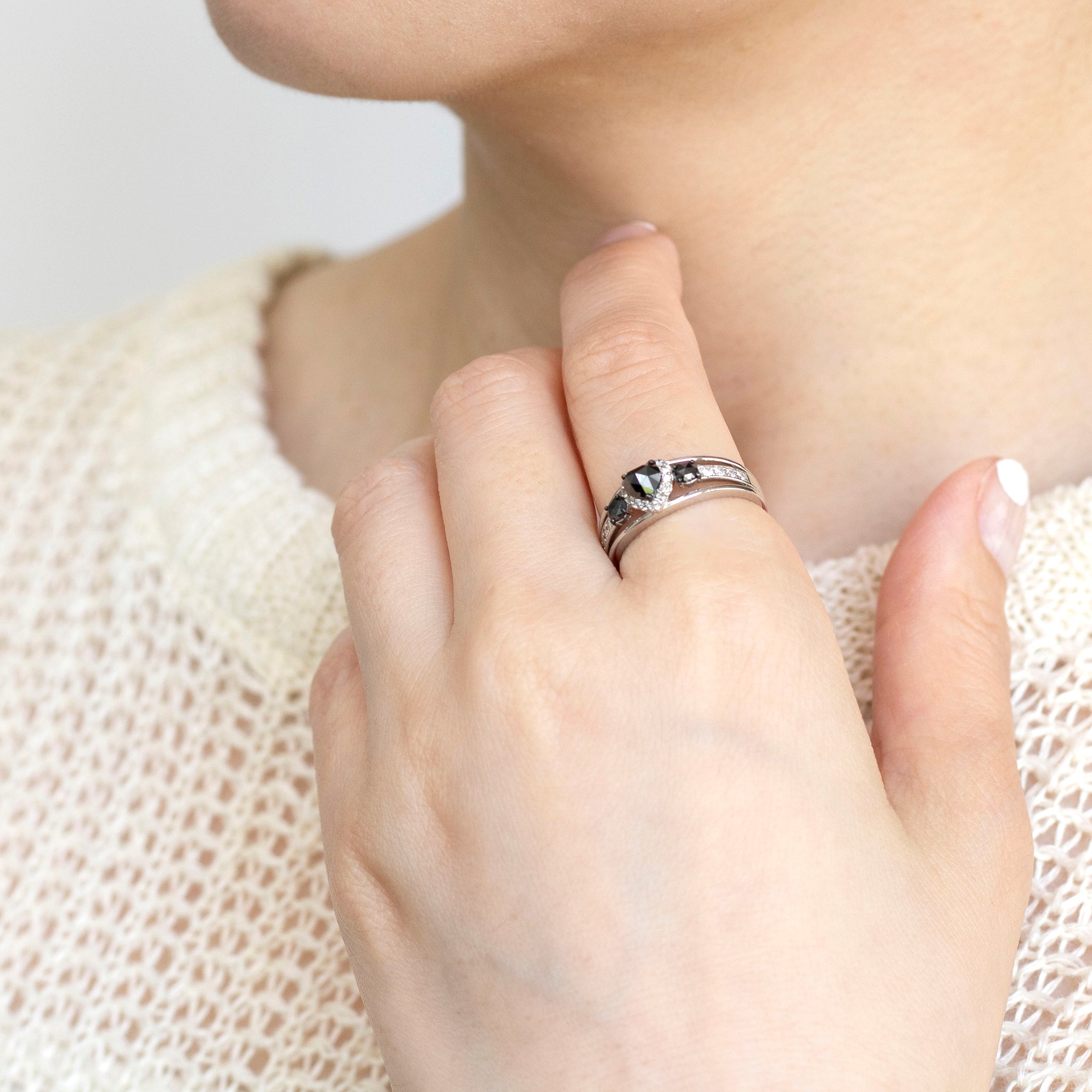 プラチナ✨ダイヤヘイロー0.215/0.16ct取り巻きリング✨キラキラ美品