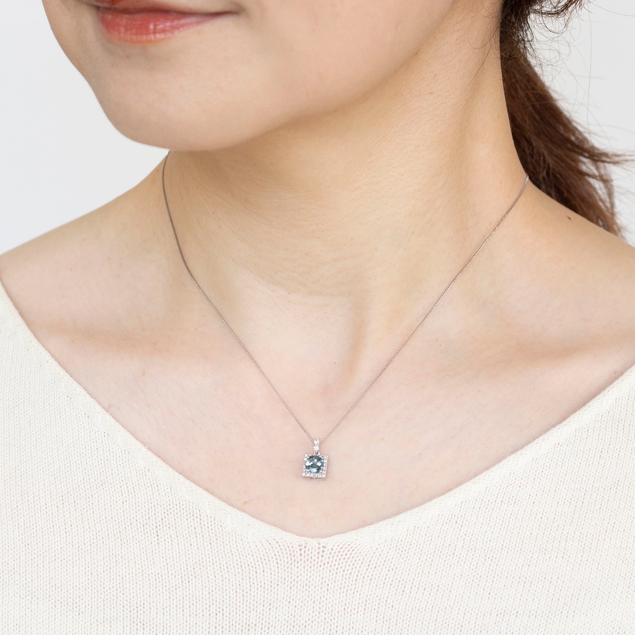 ヒナ product-high-res_2d4a786c-6f29