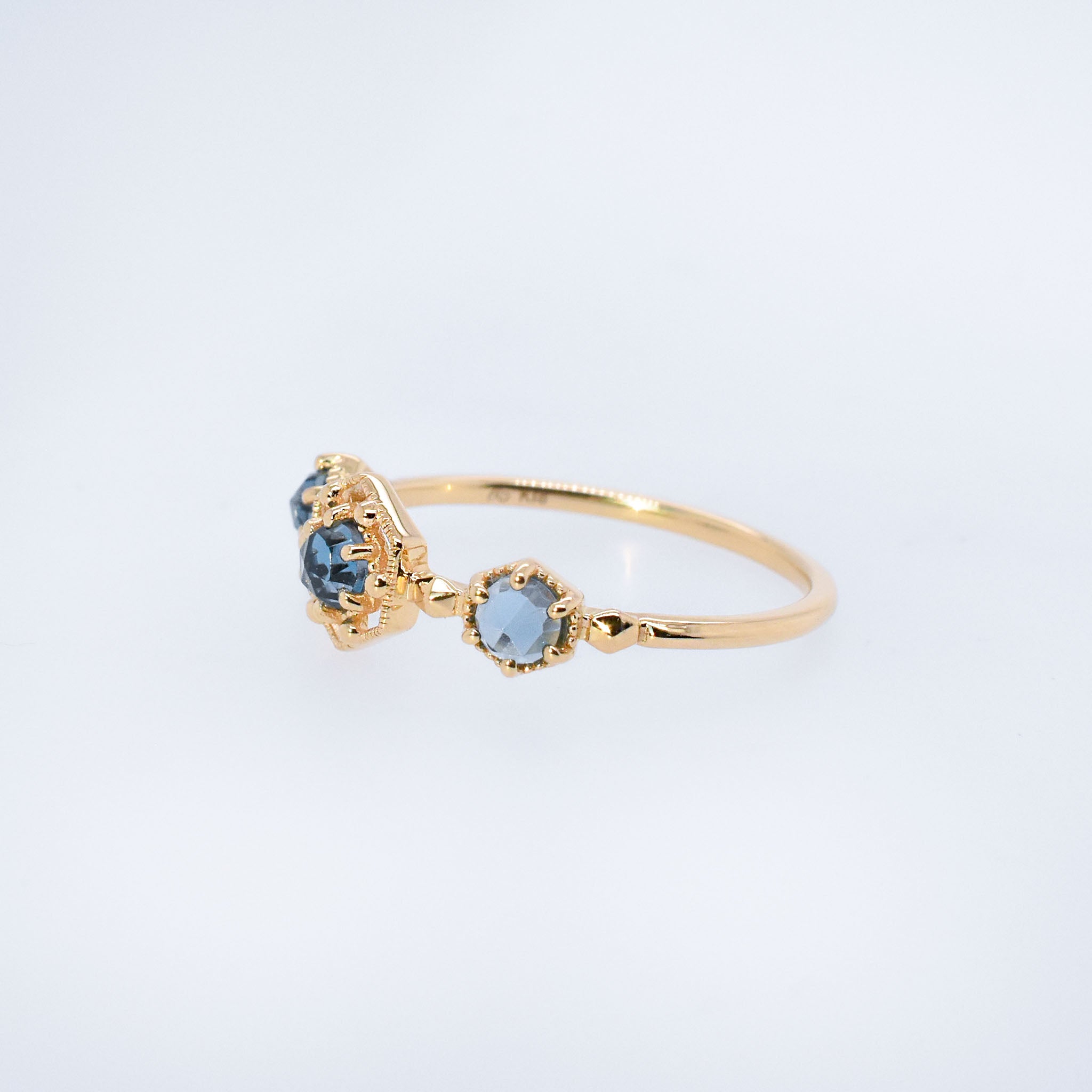 ブルートパーズ K18リング(11月誕生石)《25N00810》 | 京セラ