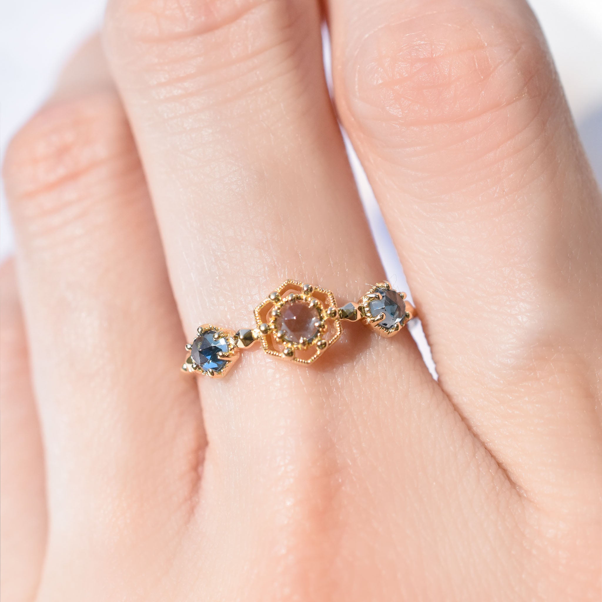 ブルートパーズ K18リング(11月誕生石)《25N00810》 | 京セラ