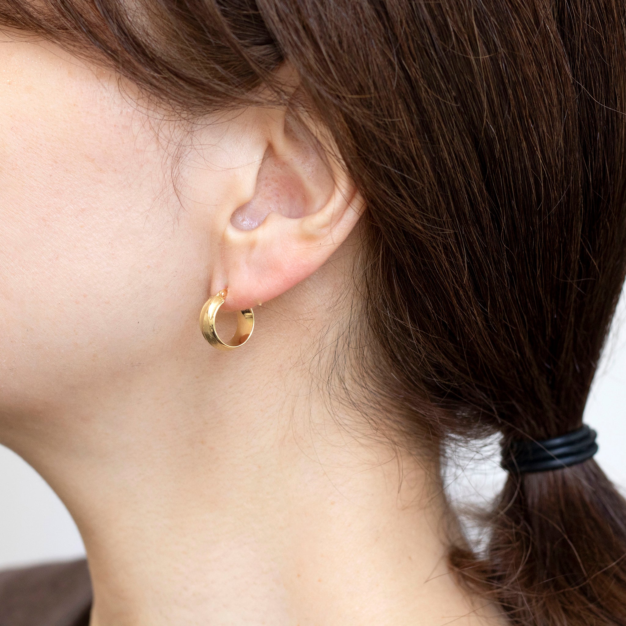 K18ピアス(イタリア製/フープ)《25N01203》
