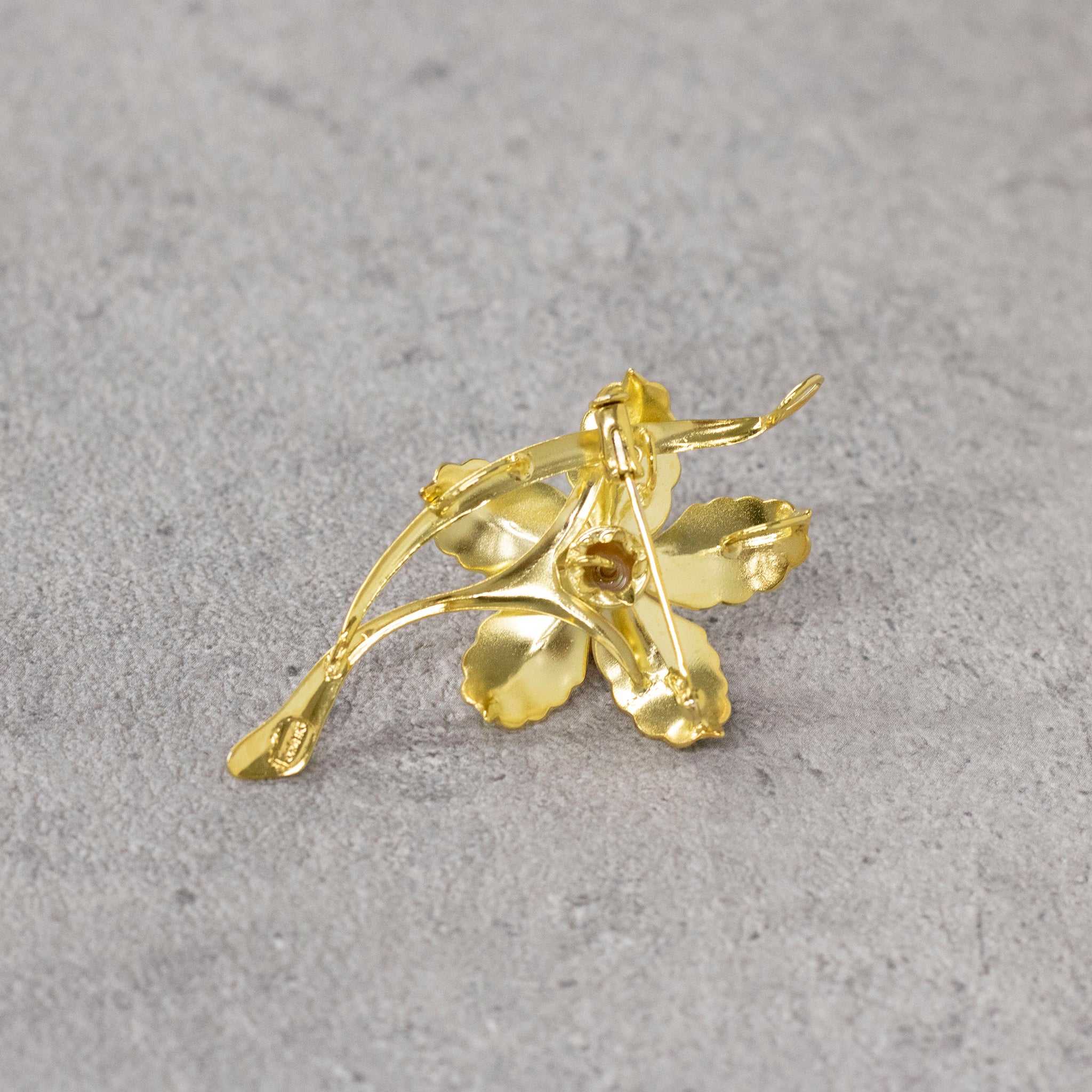 パール シルバーブローチ兼ペンダントトップ(白蝶真珠/ゴールド系/12mm/フラワーモチーフ/6月誕生石)《25N01505》