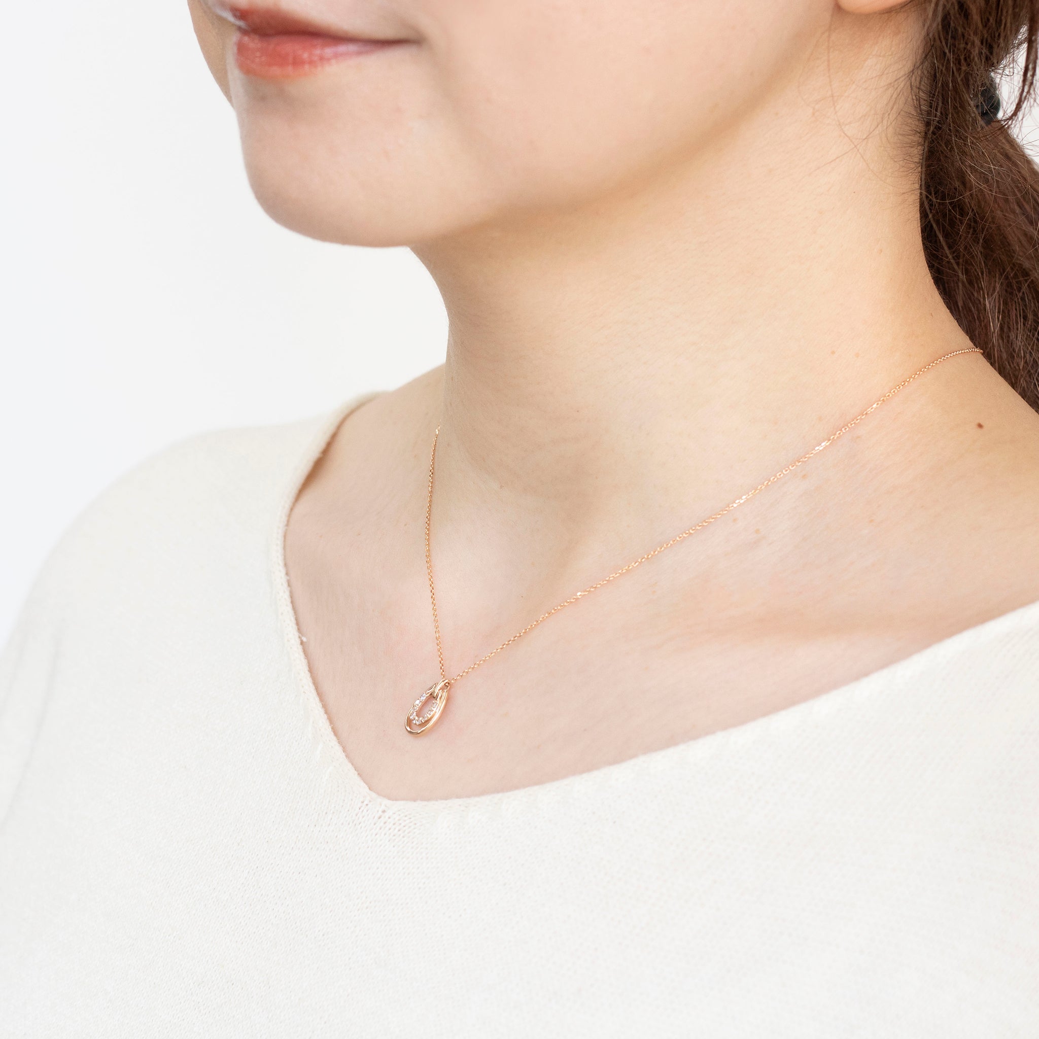 ダイヤモンド K18ネックレス(馬蹄モチーフ)《25N01706