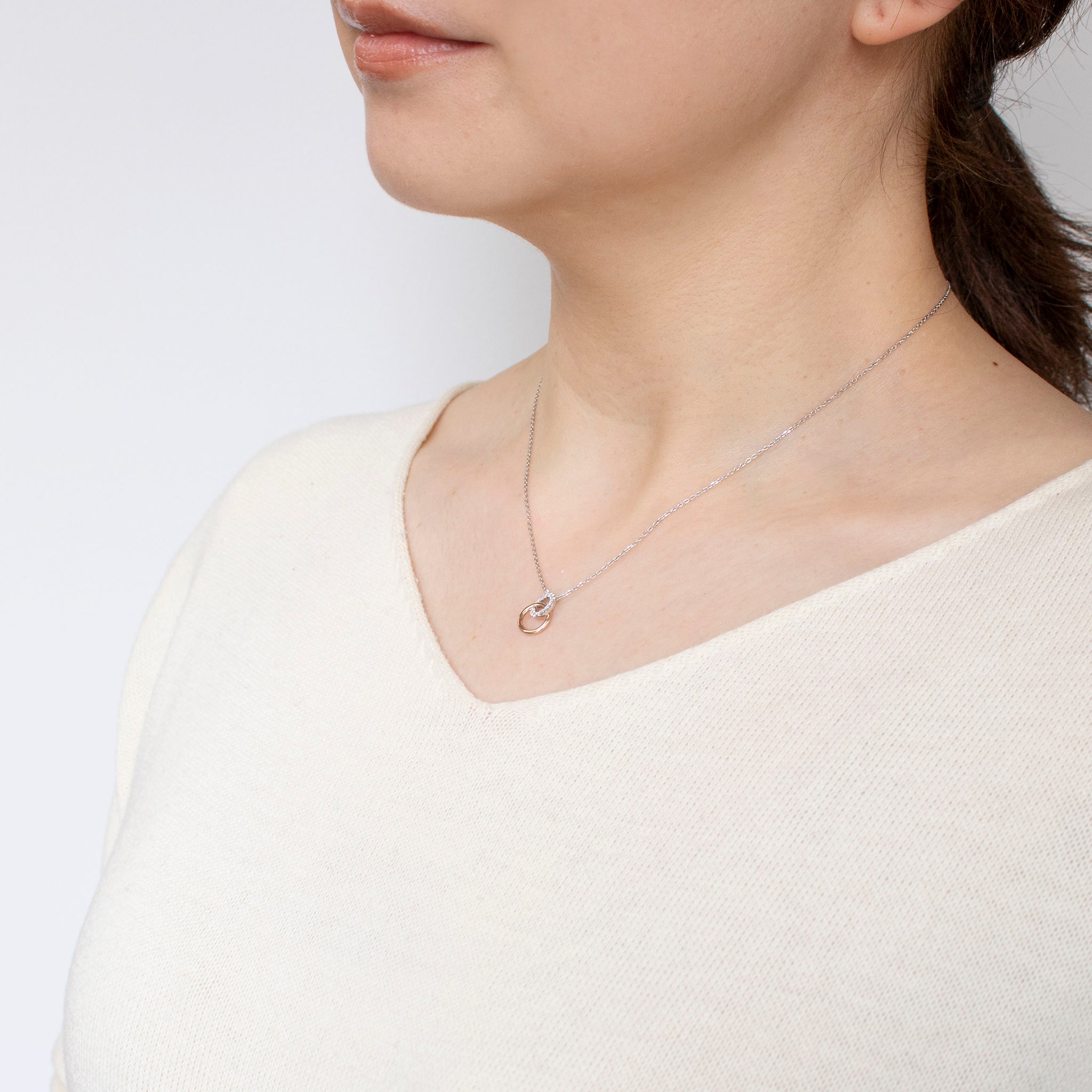 4°Cダイヤモンドネックレスk18美品 Number（ナンバー・数字）「4・フォー・four」 ダイヤ 0.10ct