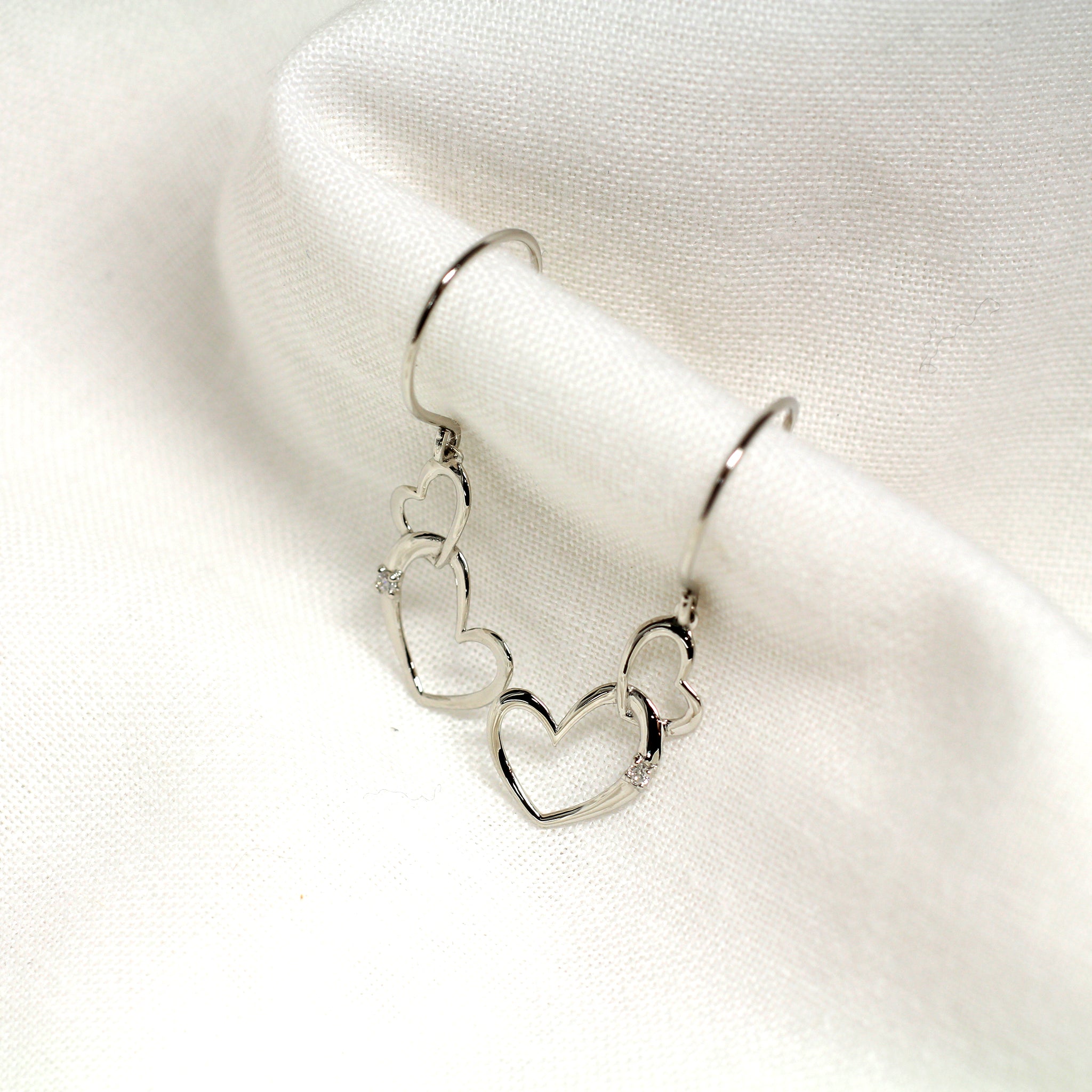 ダイヤモンド プラチナピアス(ハートモチーフ/4月誕生石)《25N02505》