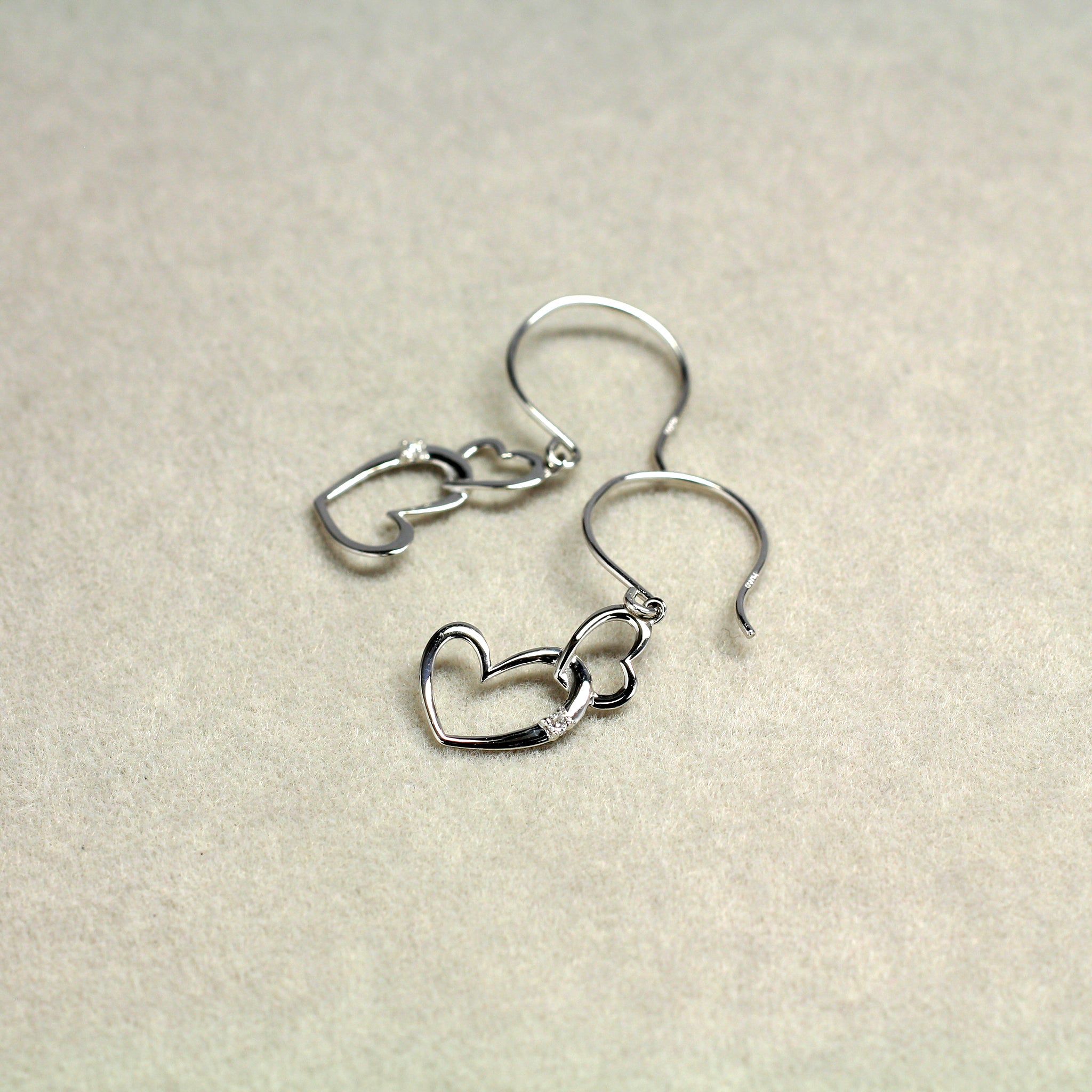ダイヤモンド プラチナピアス(ハートモチーフ/4月誕生石)《25N02505》