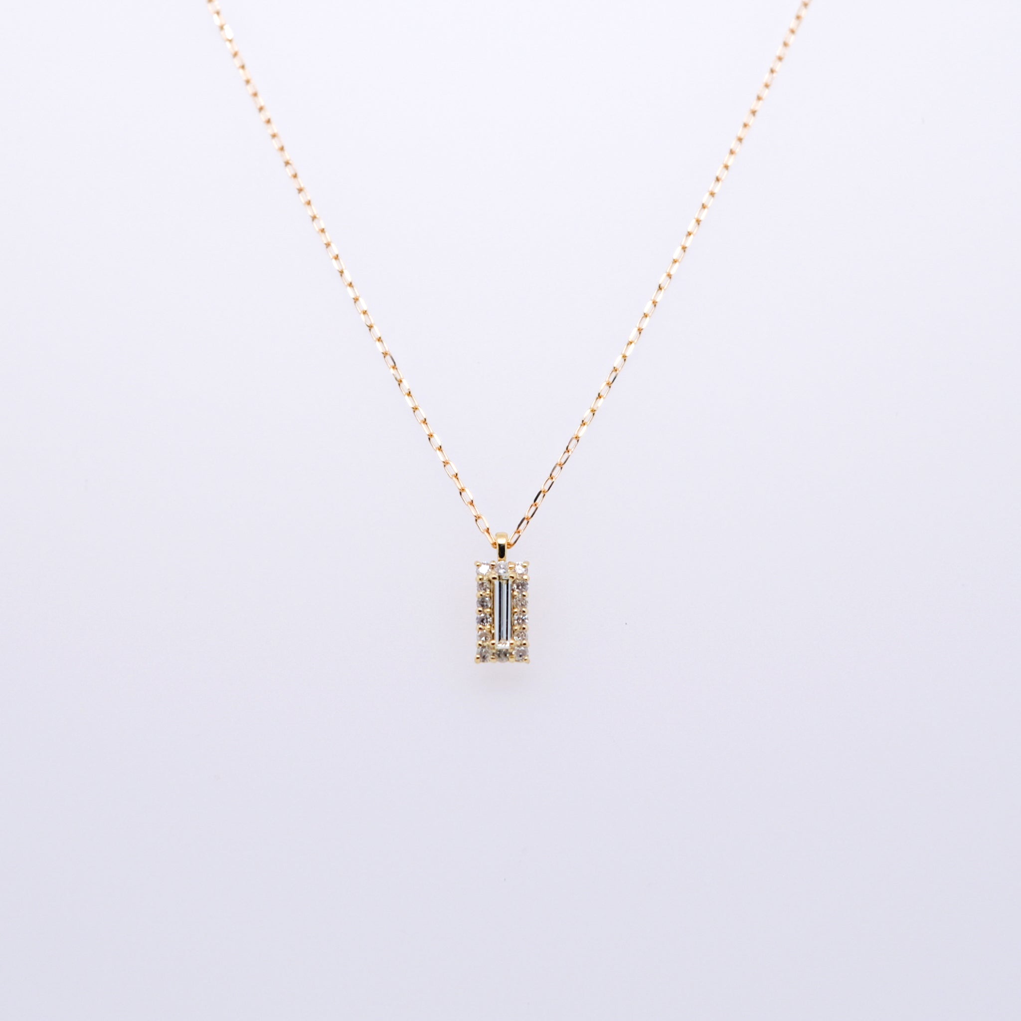 限定5点】ダイヤモンド K18ネックレス(ロングバゲットカット/4月