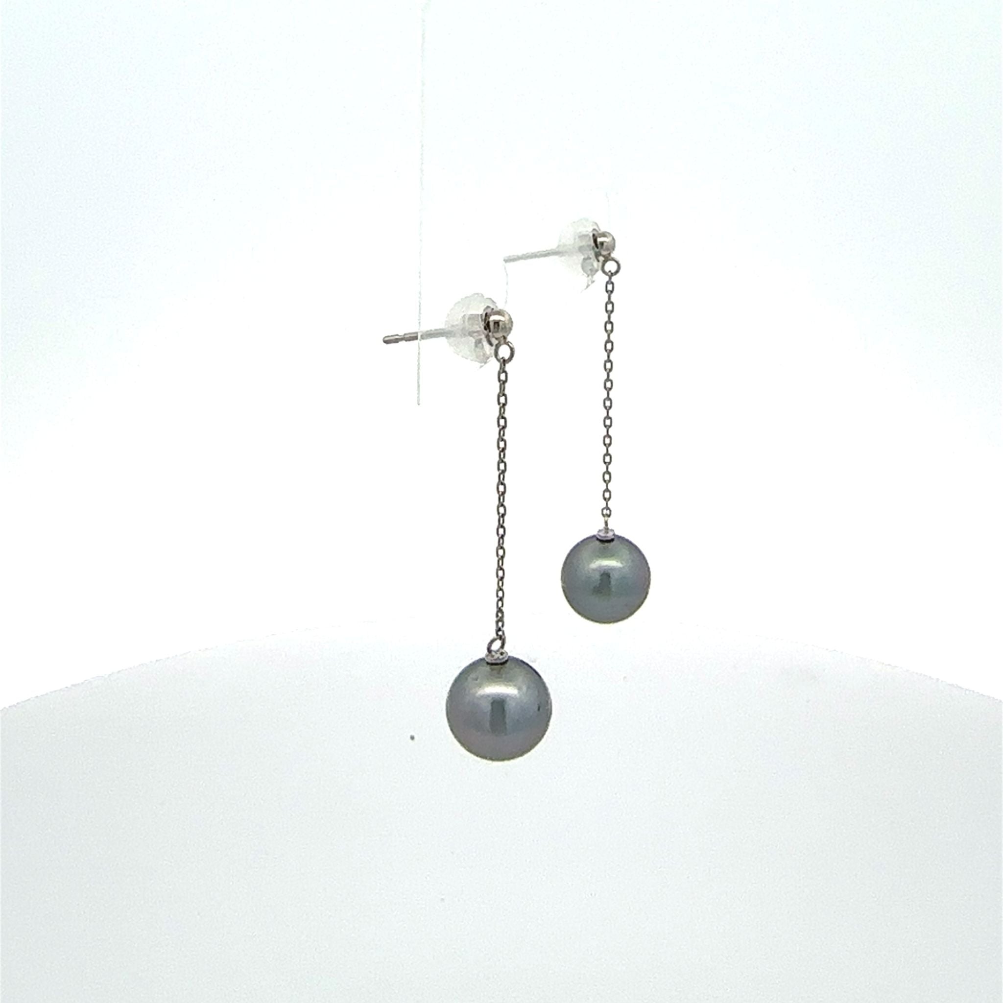 パール プラチナピアス(黒蝶真珠/8mm/6月誕生石)《25N02707》