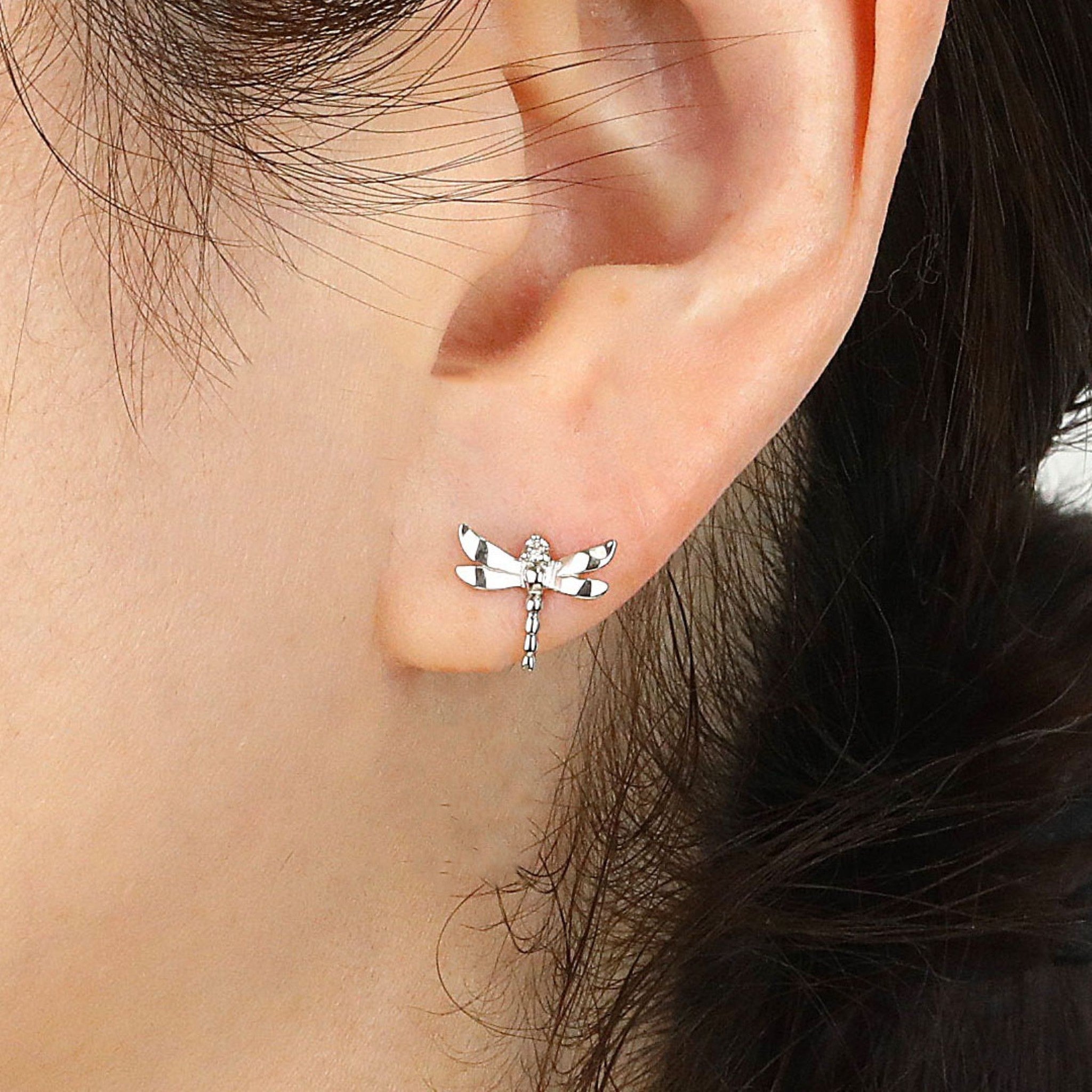 ダイヤモンド プラチナピアス(トンボモチーフ/4月誕生石)《25N02907》