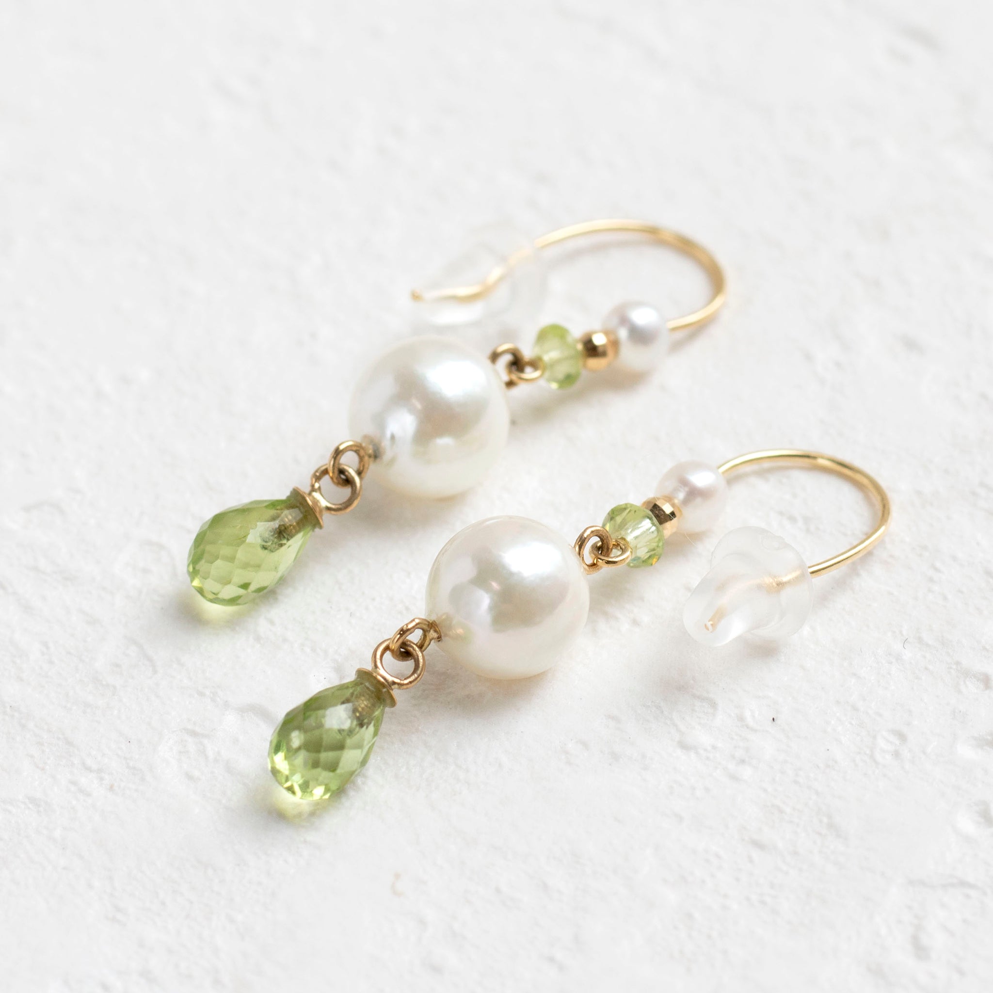 【限定数6】ペリドット/パール K18ピアス(アコヤ真珠/7mm)《25T10206》