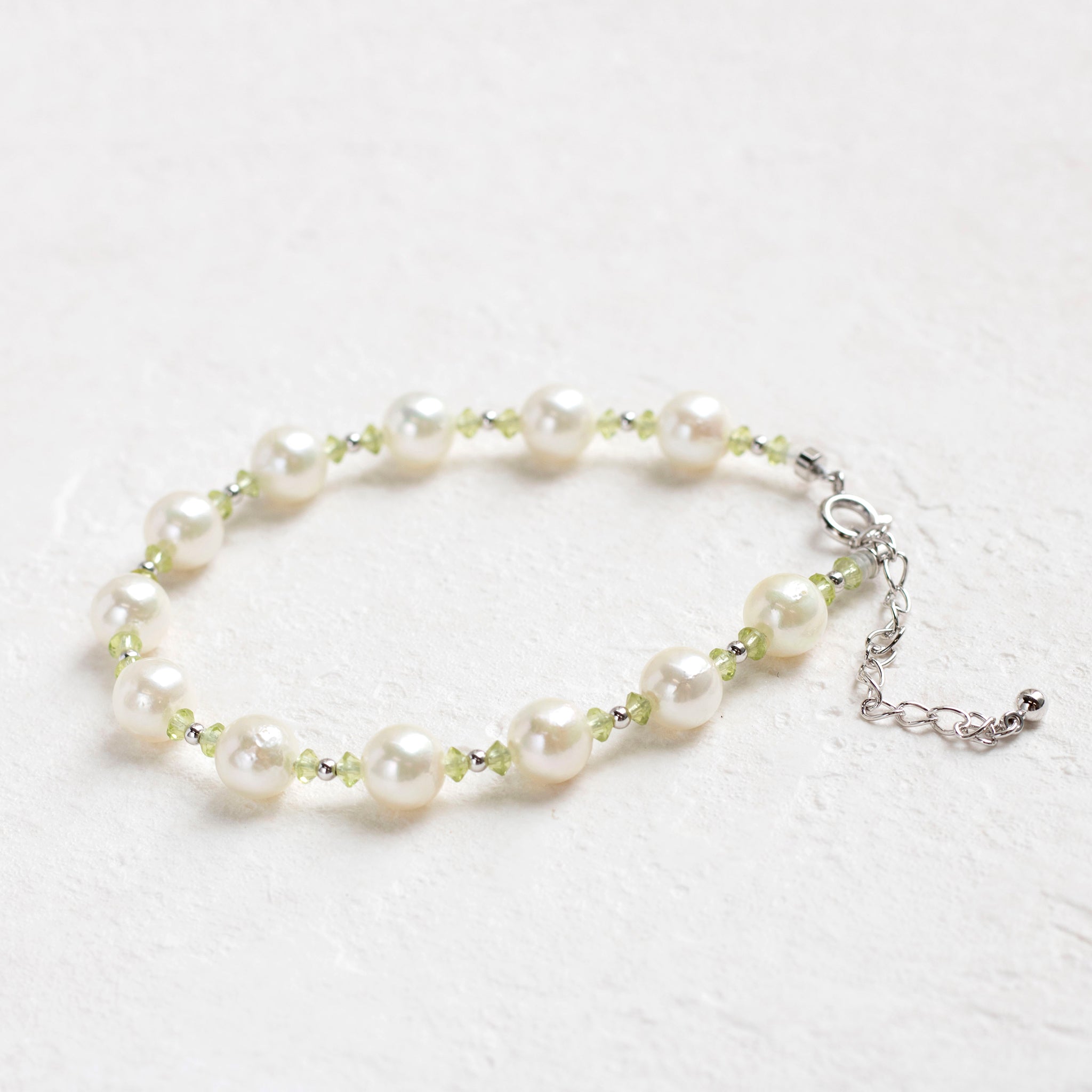 かすみ草★925シルバー(銀製)・７粒・黒真珠・本真珠（アコヤ真珠) MUZE JEWELRY 雫モチーフ SV925 あこや真珠 アコヤパール 真珠