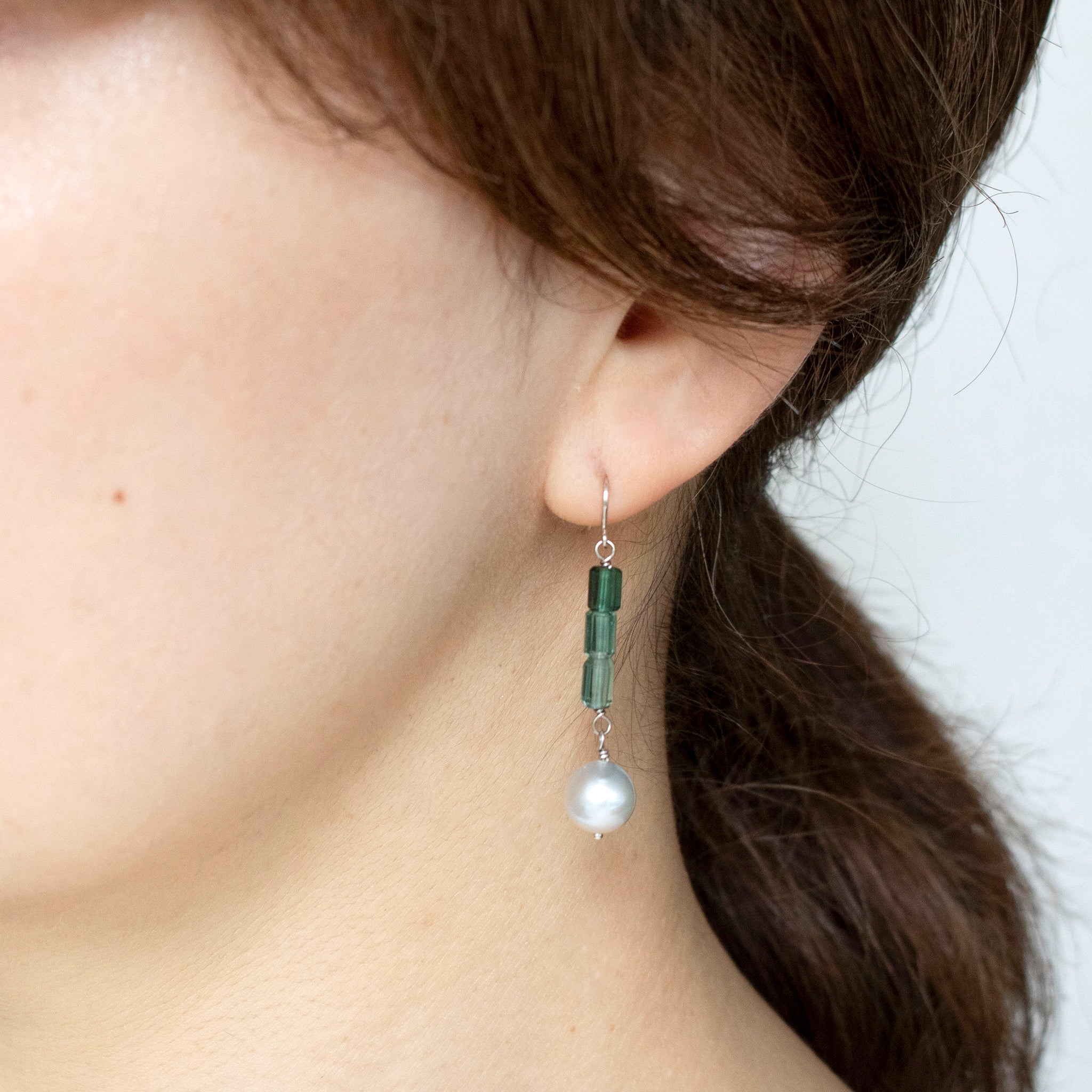 【限定数6】グリーントルマリン/パール K14ピアス(アコヤ真珠/7.5mm)《25T10244》