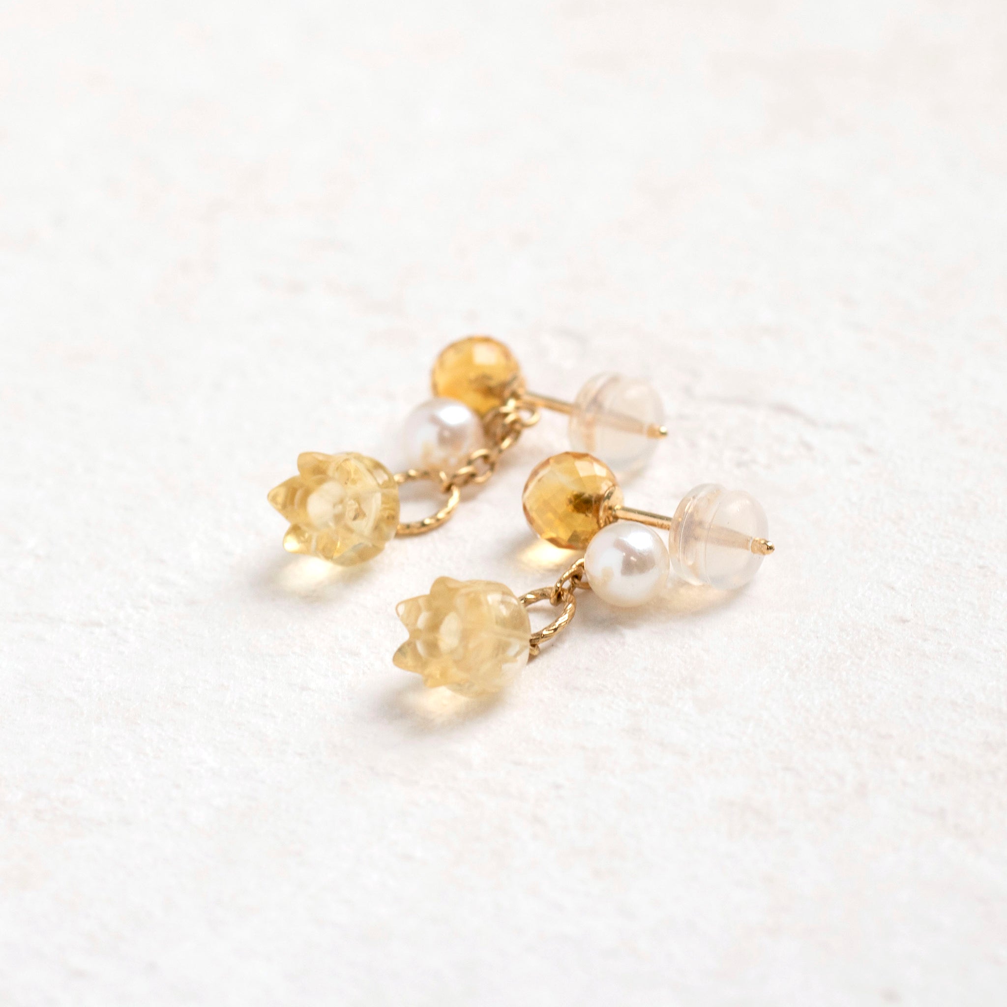 【限定数7】シトリン/パール K18ピアス(アコヤ真珠)《25T10261》