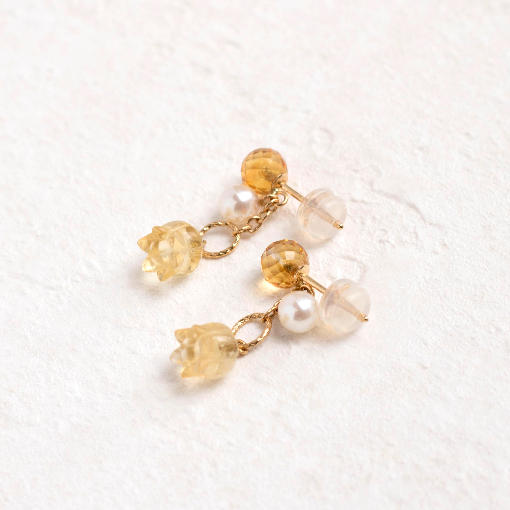 【限定数7】シトリン/パール K18ピアス(アコヤ真珠)《25T10261》