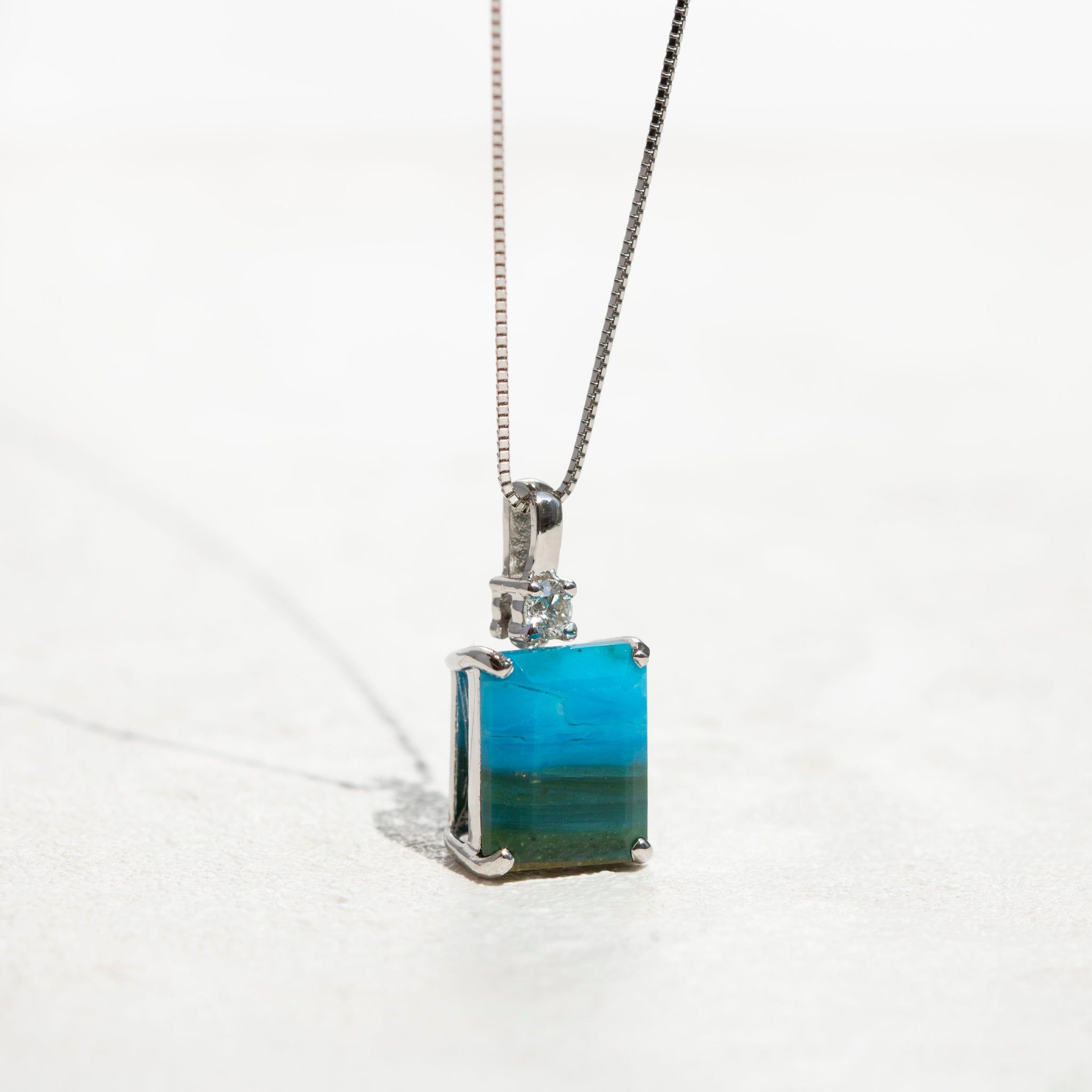 【限定数1】バンデッド・コモンオパール/ダイヤモンド プラチナネックレス(鑑別書付)《25T10266》