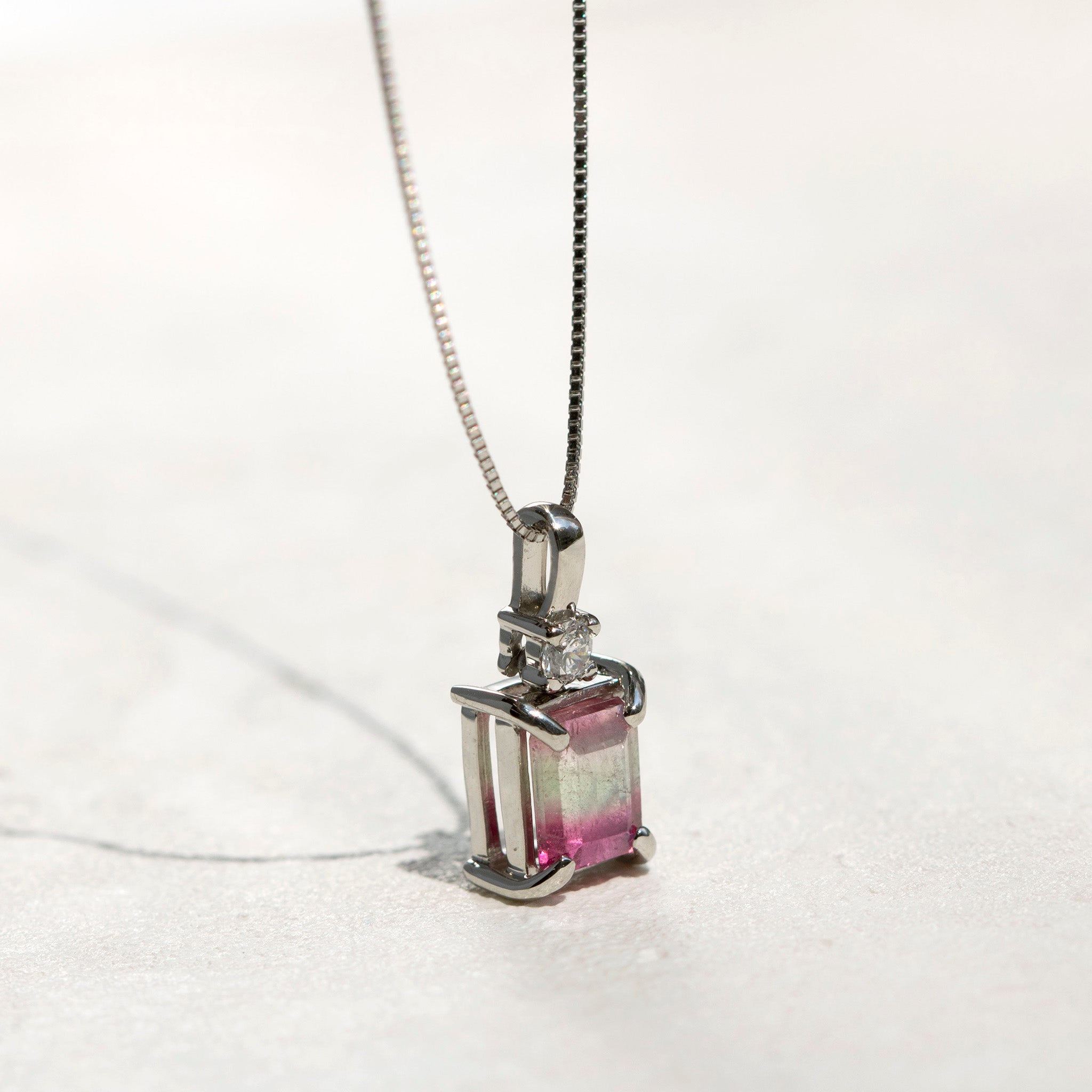 【限定数1】パーティーカラードトルマリン/ダイヤモンド プラチナネックレス(鑑別書付)《25T10267》