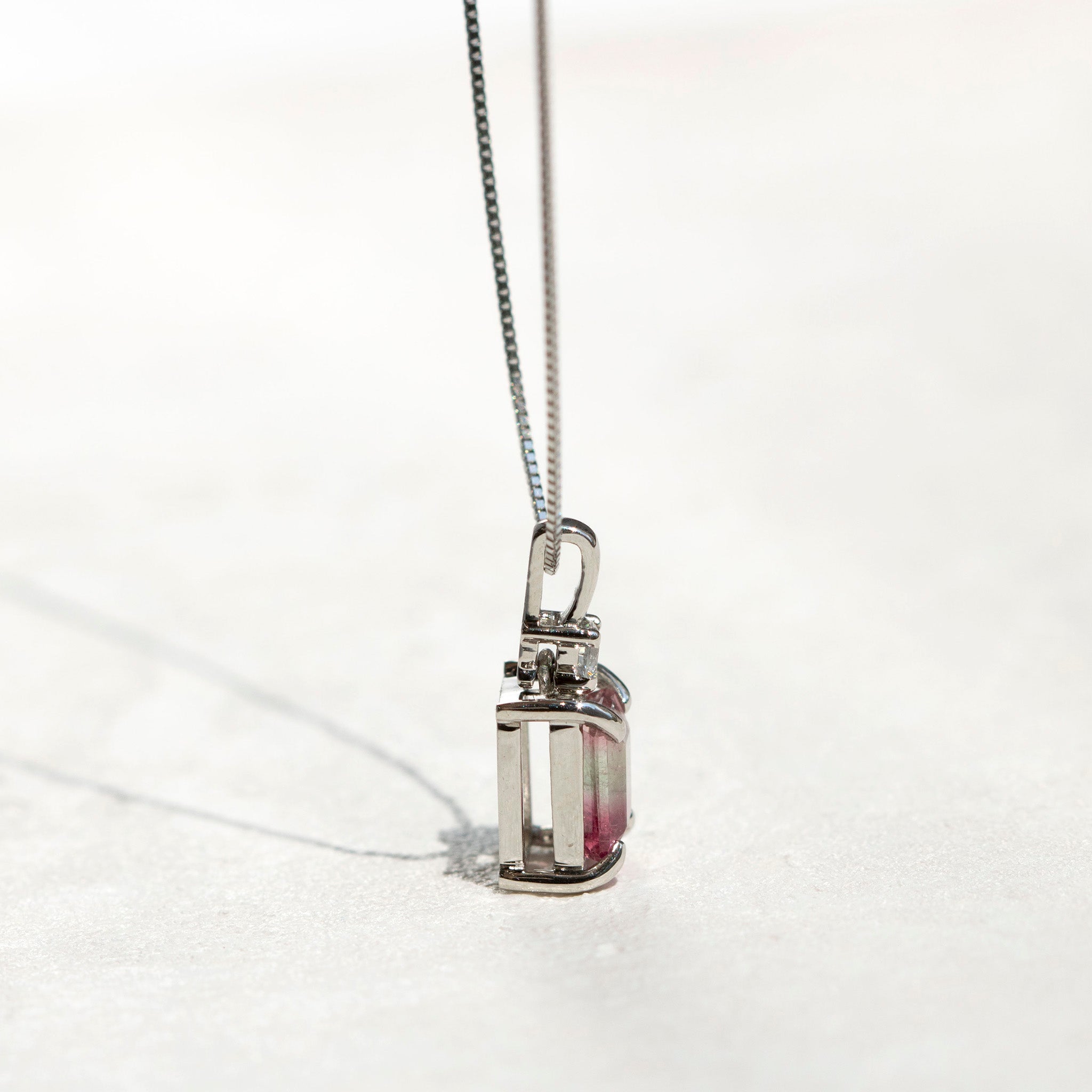 【限定数1】パーティーカラードトルマリン/ダイヤモンド プラチナネックレス(鑑別書付)《25T10267》