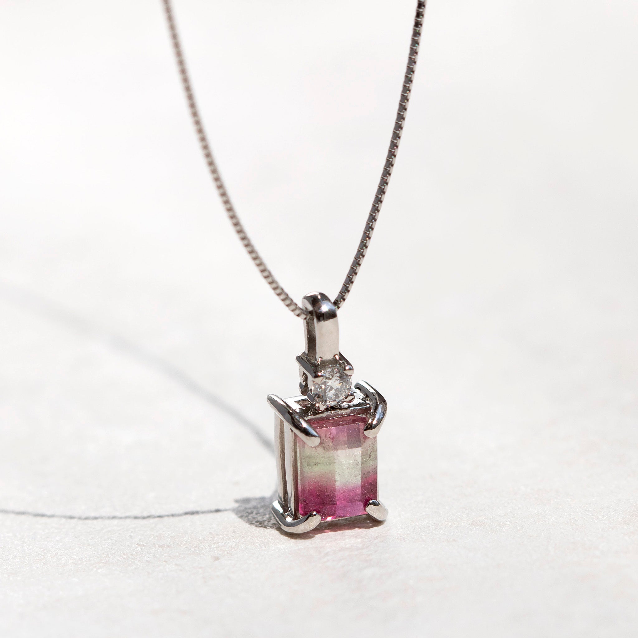 【限定数1】パーティーカラードトルマリン/ダイヤモンド プラチナネックレス(鑑別書付)《25T10267》