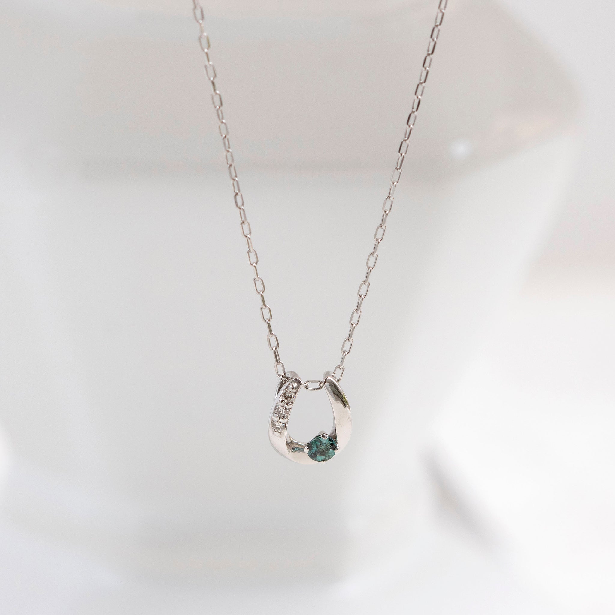 アレキサンドライト/ダイヤモンド プラチナネックレス(6月誕生石)《25T10268》