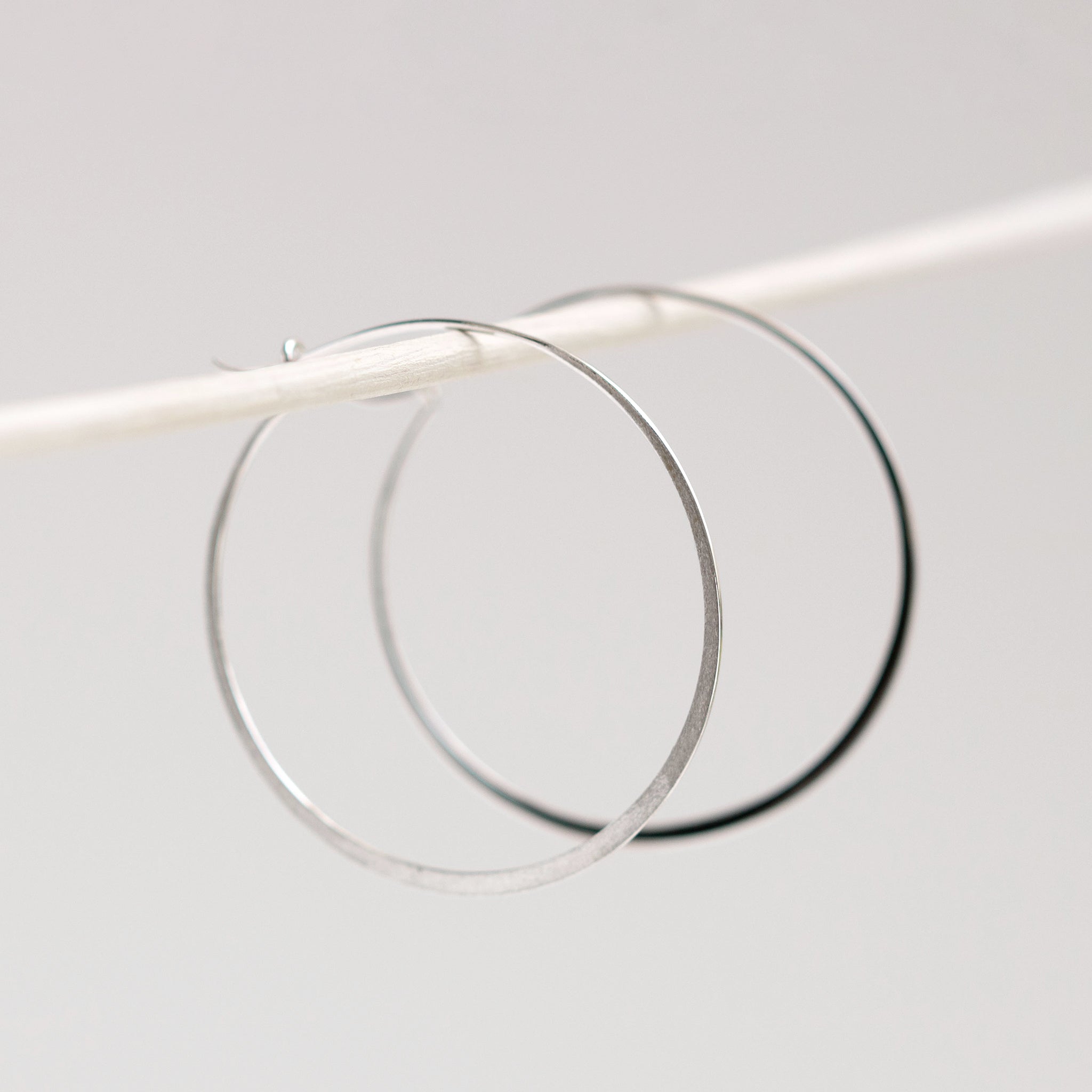 【限定1点】K10ピアス(フープ)《25T10289》