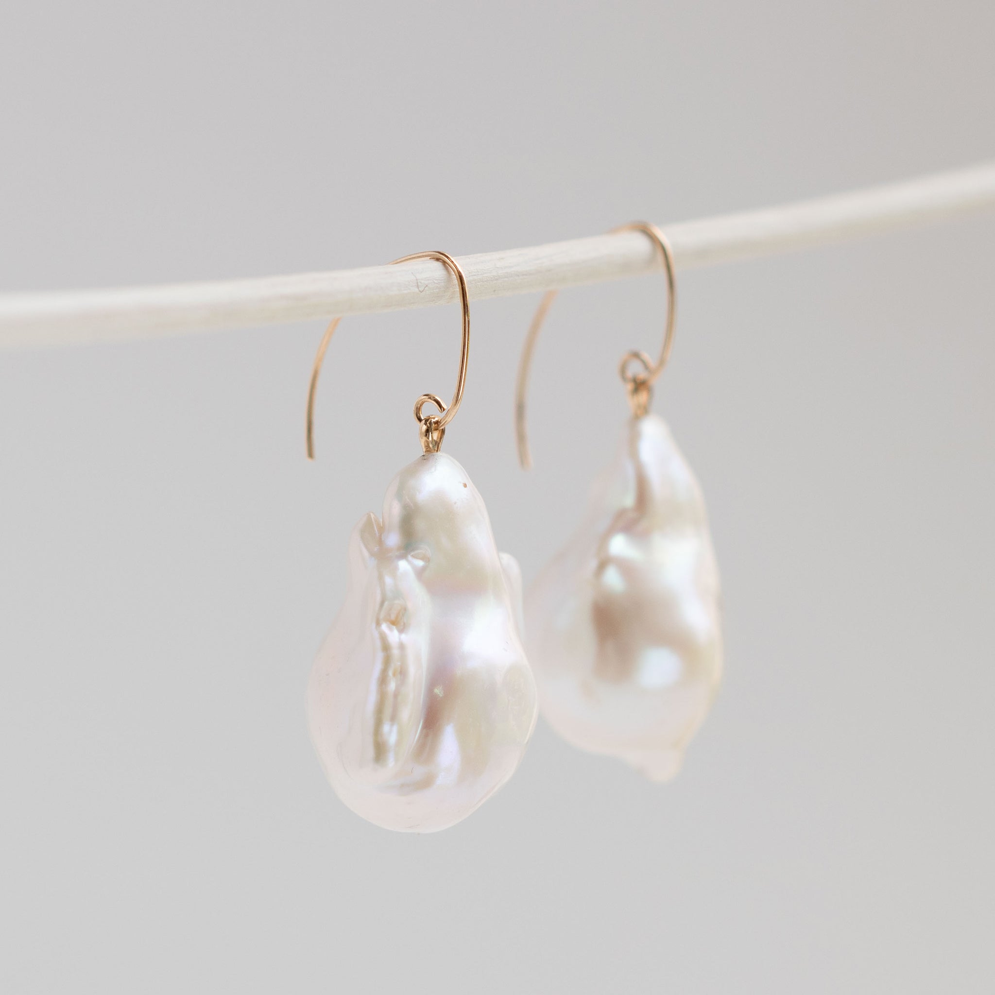 【限定1点】パール K10ピアス(淡水真珠/6月誕生石)《25T10294》