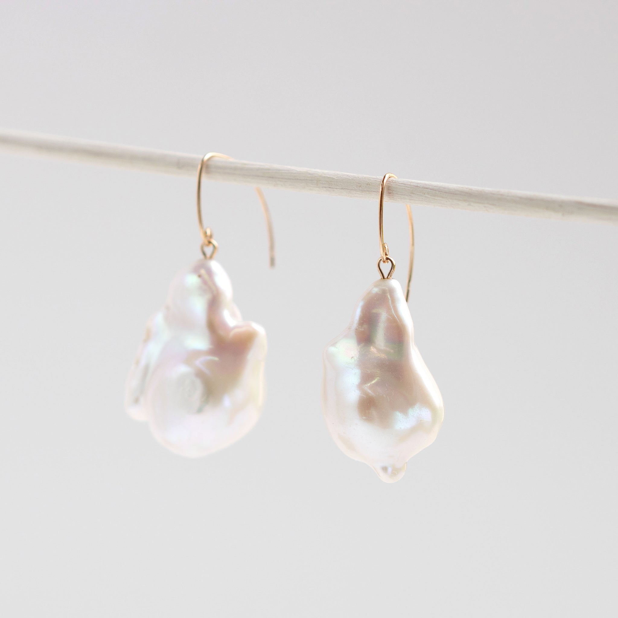 【限定1点】パール K10ピアス(淡水真珠/6月誕生石)《25T10294》