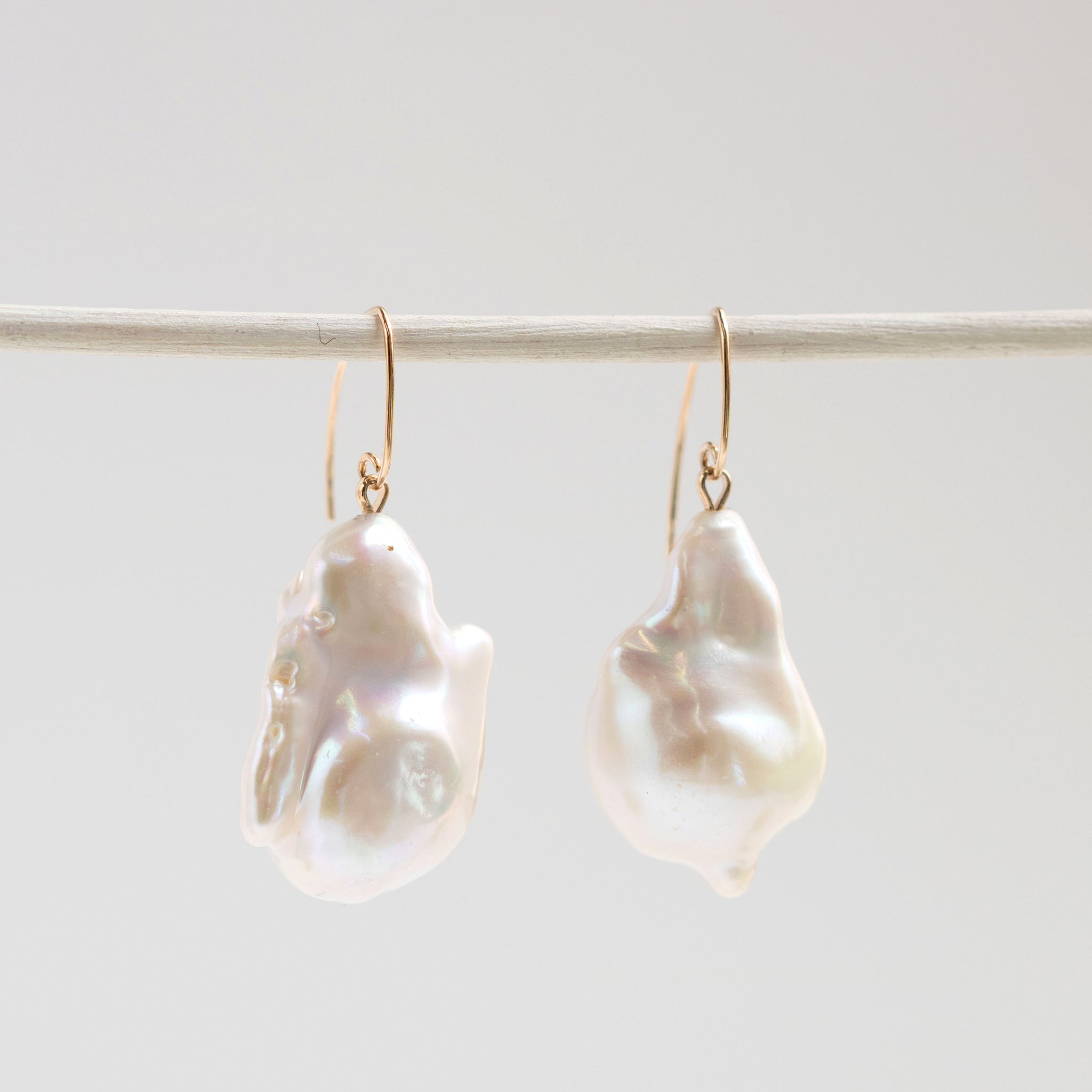 【限定1点】パール K10ピアス(淡水真珠/6月誕生石)《25T10294》