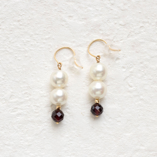 限定20点】パール/ガーネット K18ピアス(淡水真珠)《25T10301