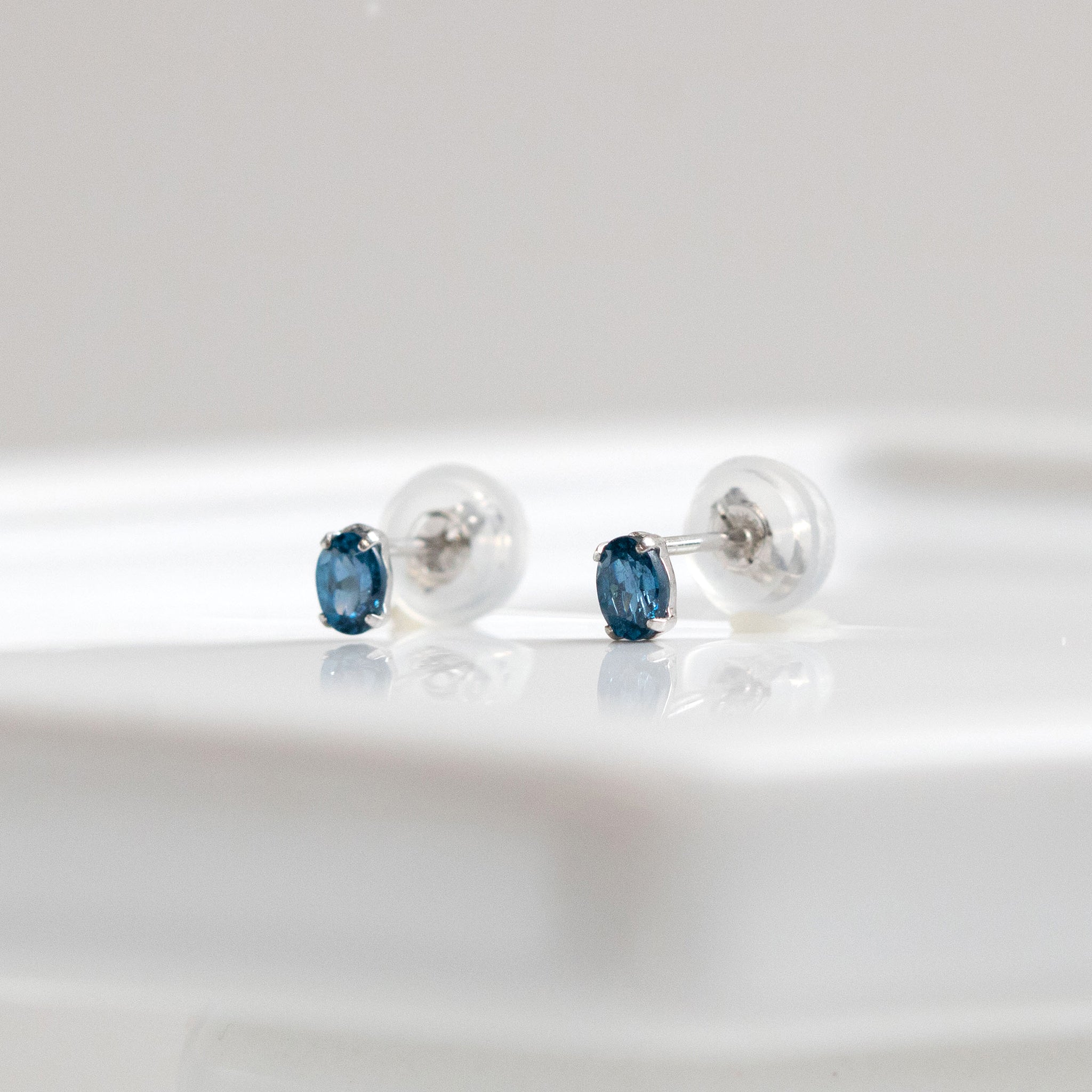 【限定1点】ガーナイト/ダイヤモンド プラチナピアス(鑑別書付)《25T10308》