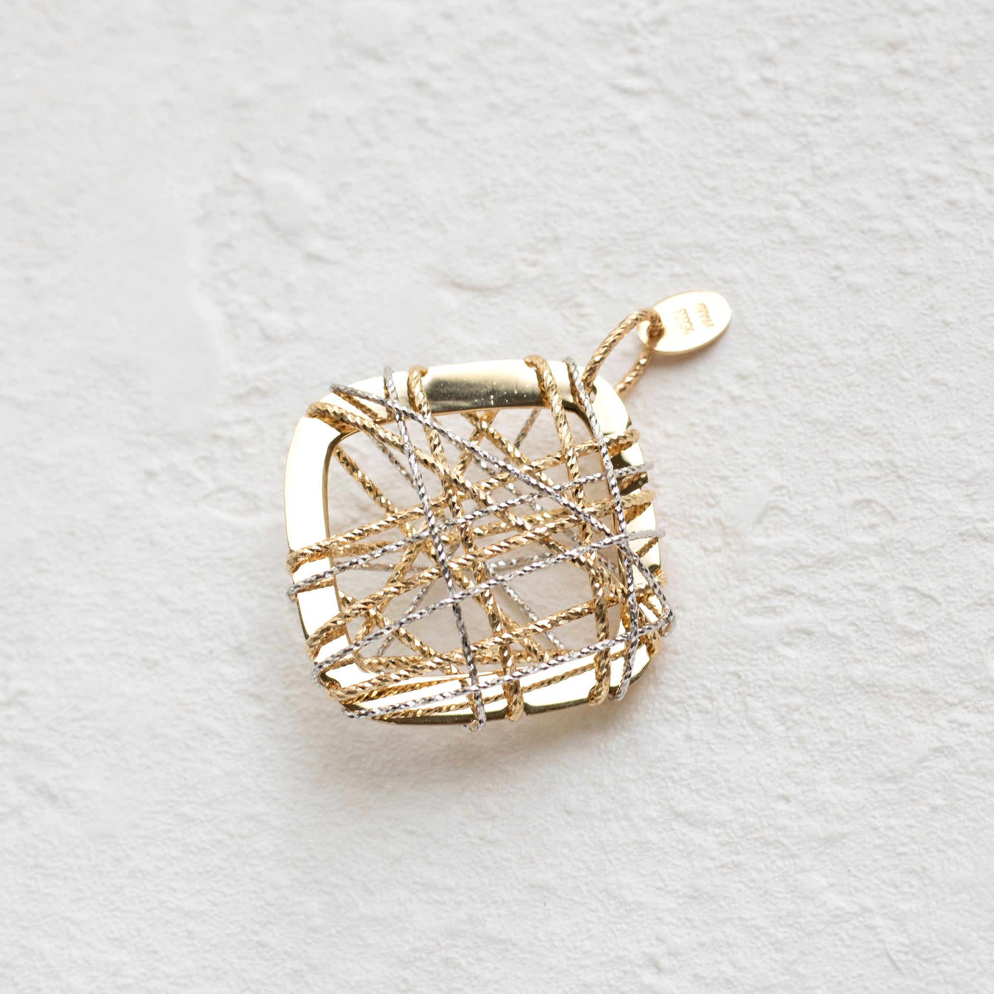 K18ペンダントトップ(コンビカラー/イタリア製)《25T10320》