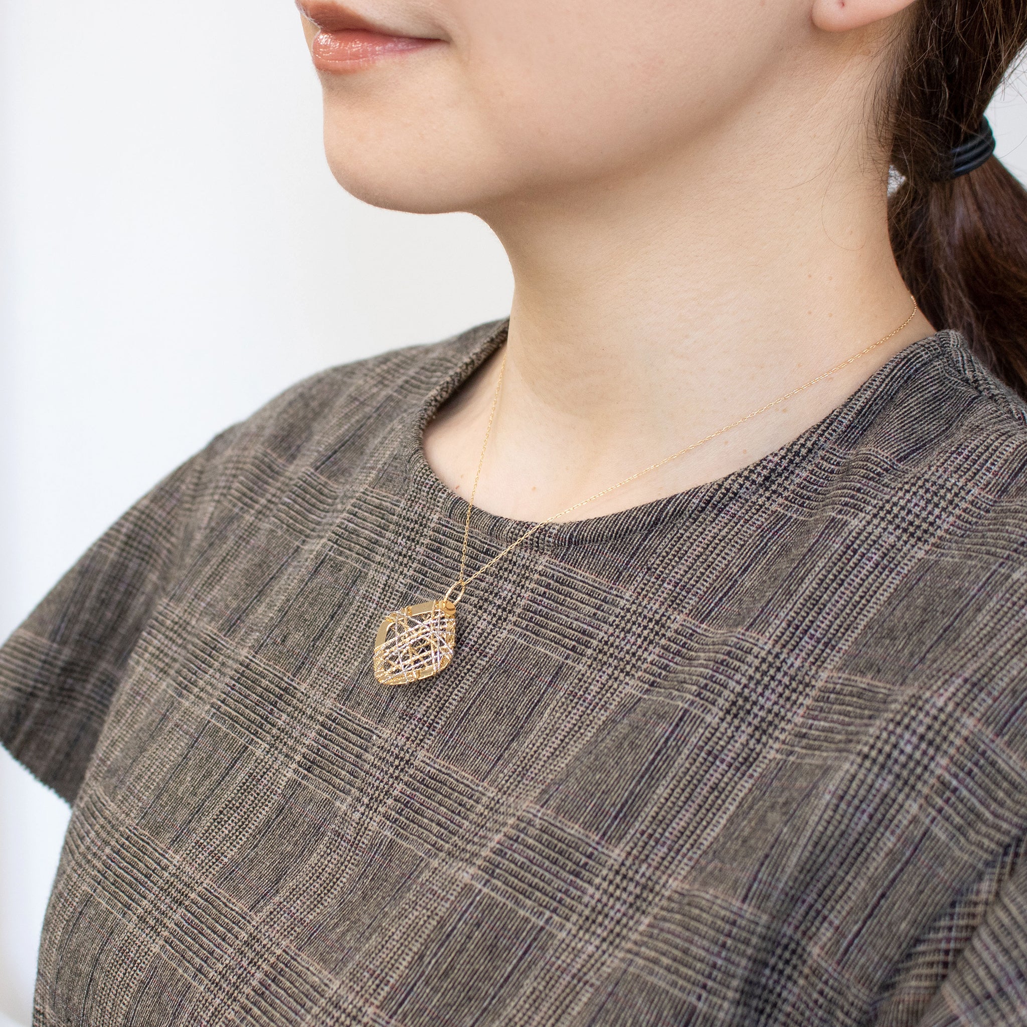 K18ペンダントトップ(コンビカラー/イタリア製)《25T10320》