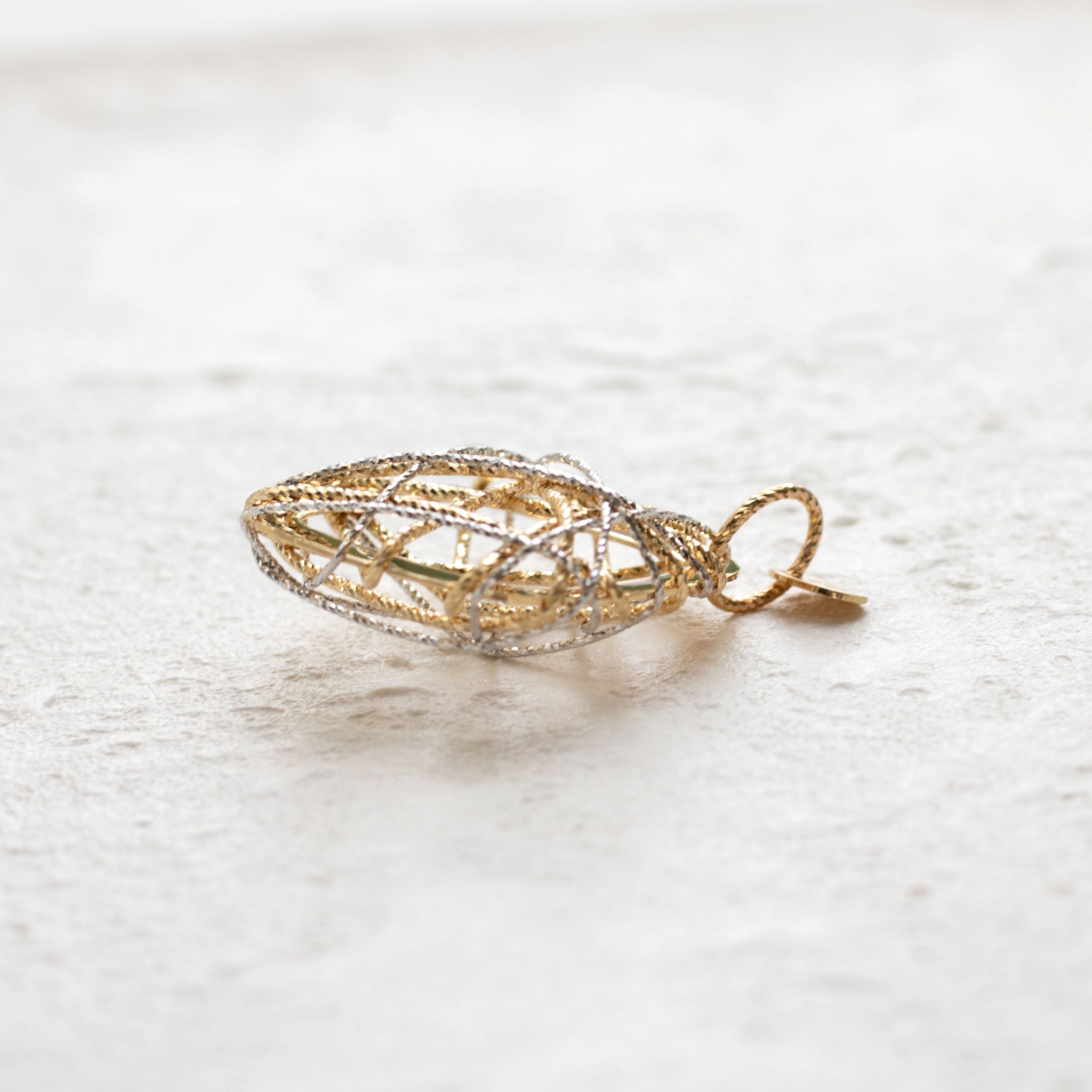 K18ペンダントトップ(コンビカラー/イタリア製)《25T10320》