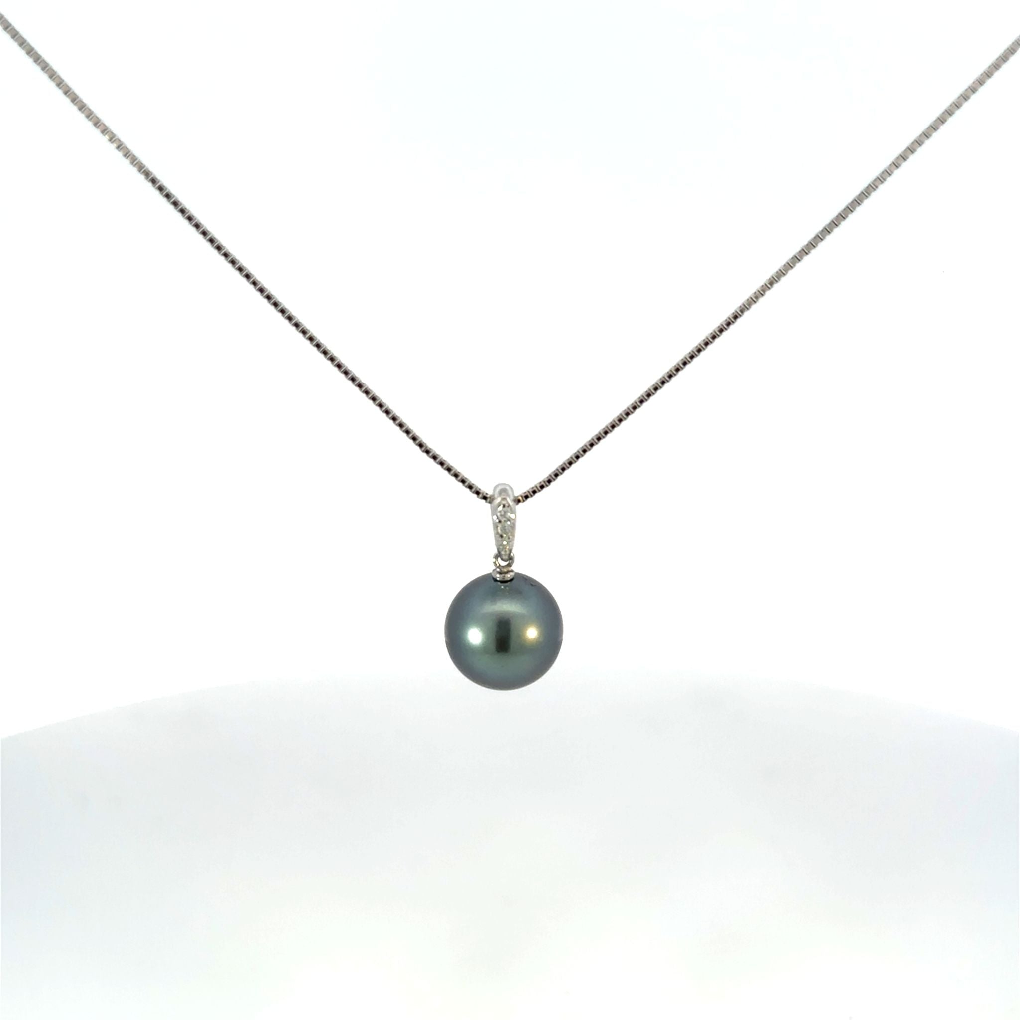 パール/ダイヤモンド プラチナネックレス(黒蝶真珠/10mm/6月誕生石)《25V00302》