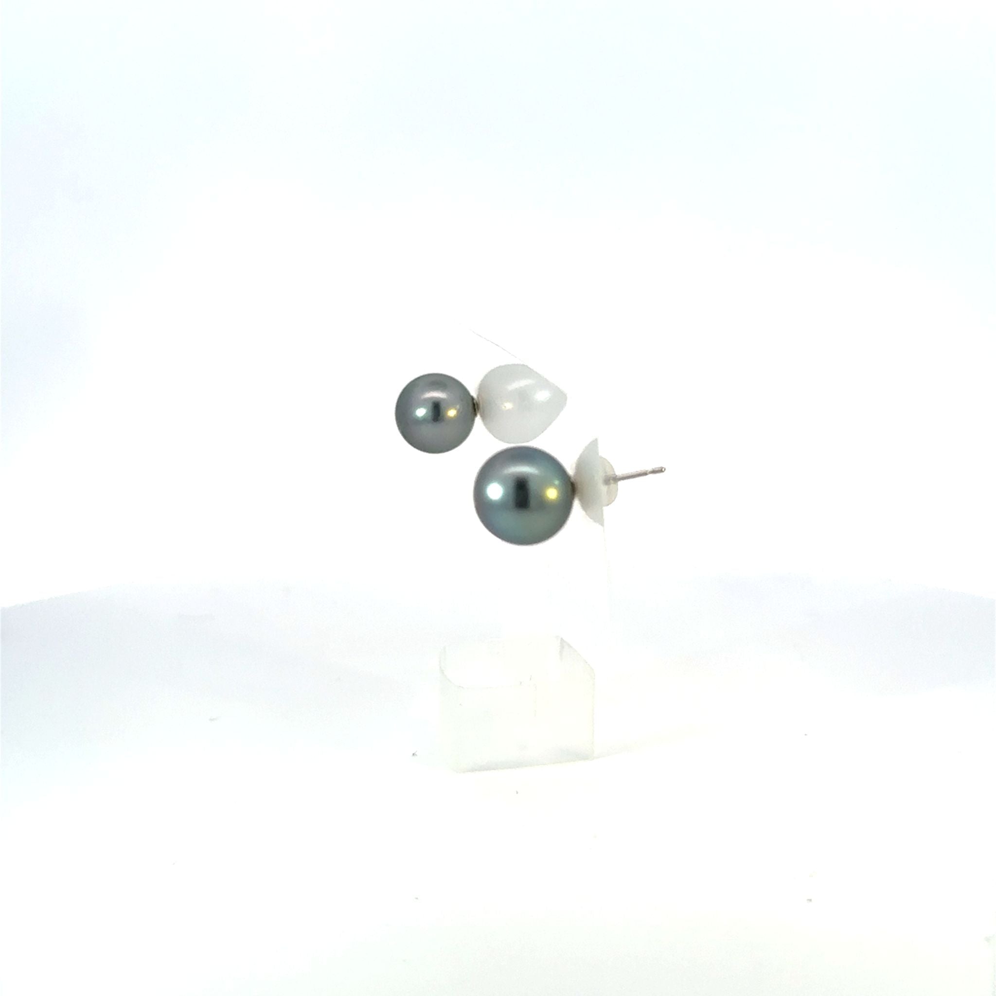 パール プラチナピアス(黒蝶真珠/10mm/6月誕生石)《25V00303